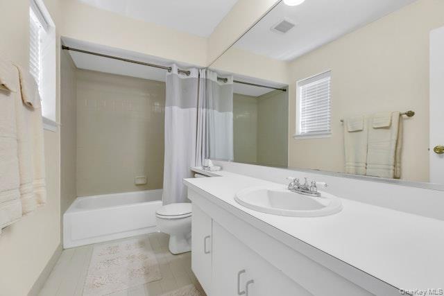 112 Dorado Court S