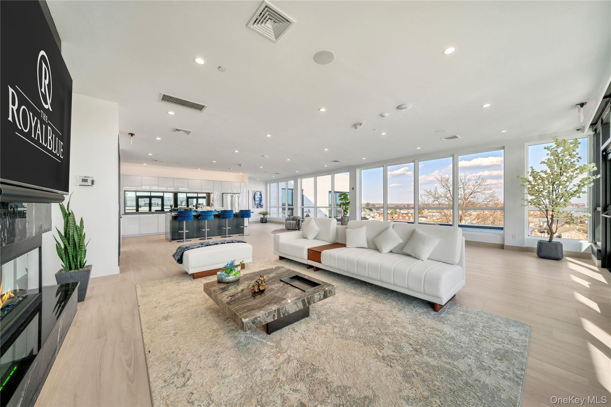 101 Searing Avenue Unit: 512