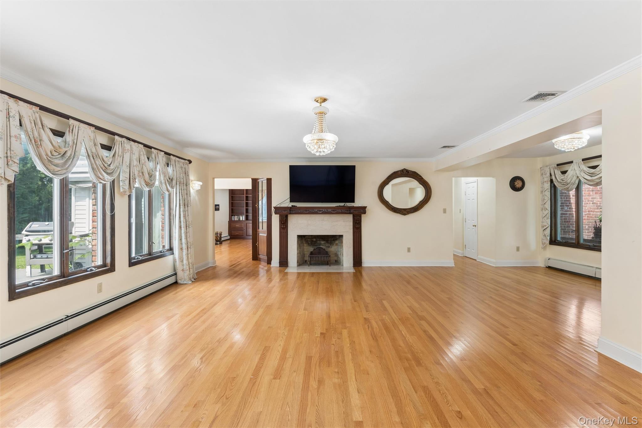 72 Lake End Road