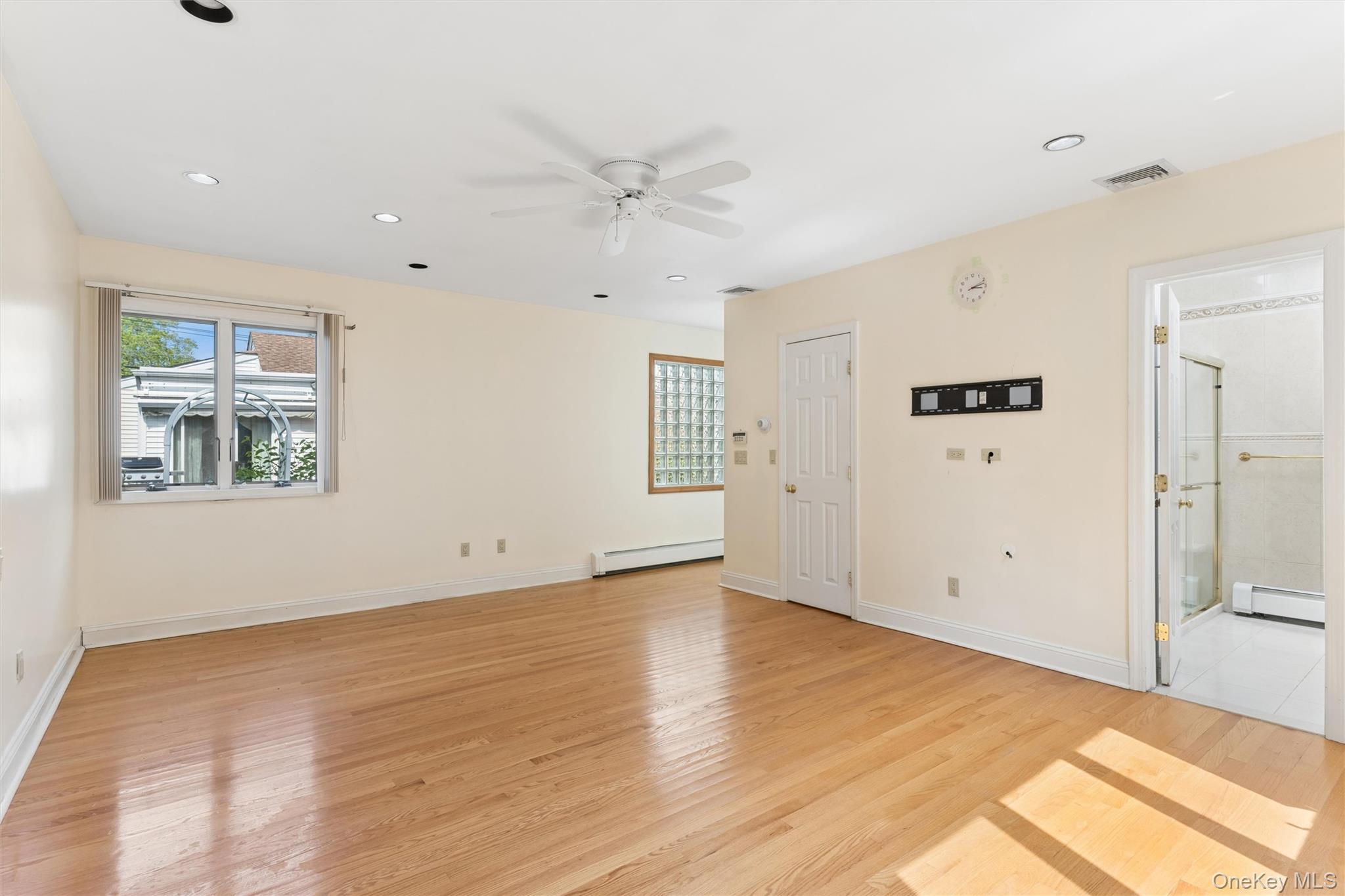 72 Lake End Road