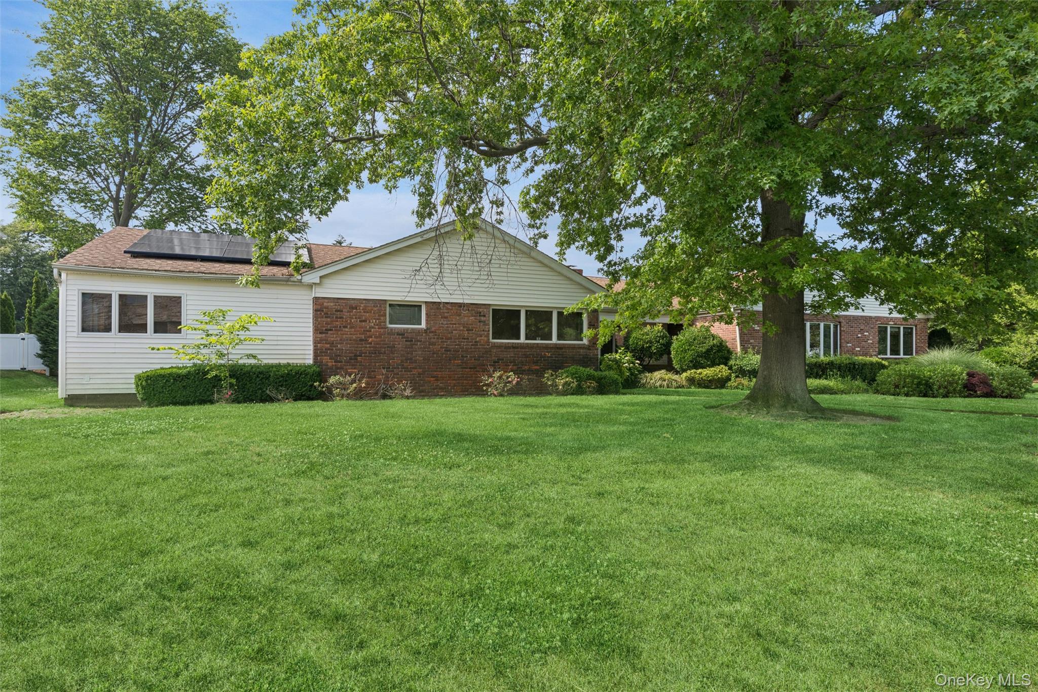 72 Lake End Road