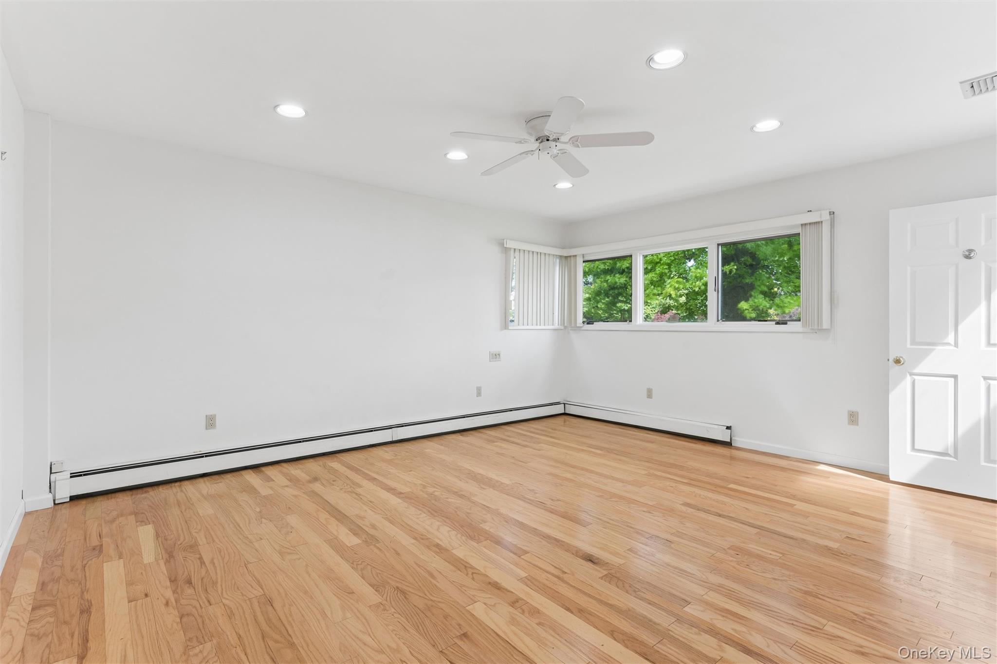 72 Lake End Road