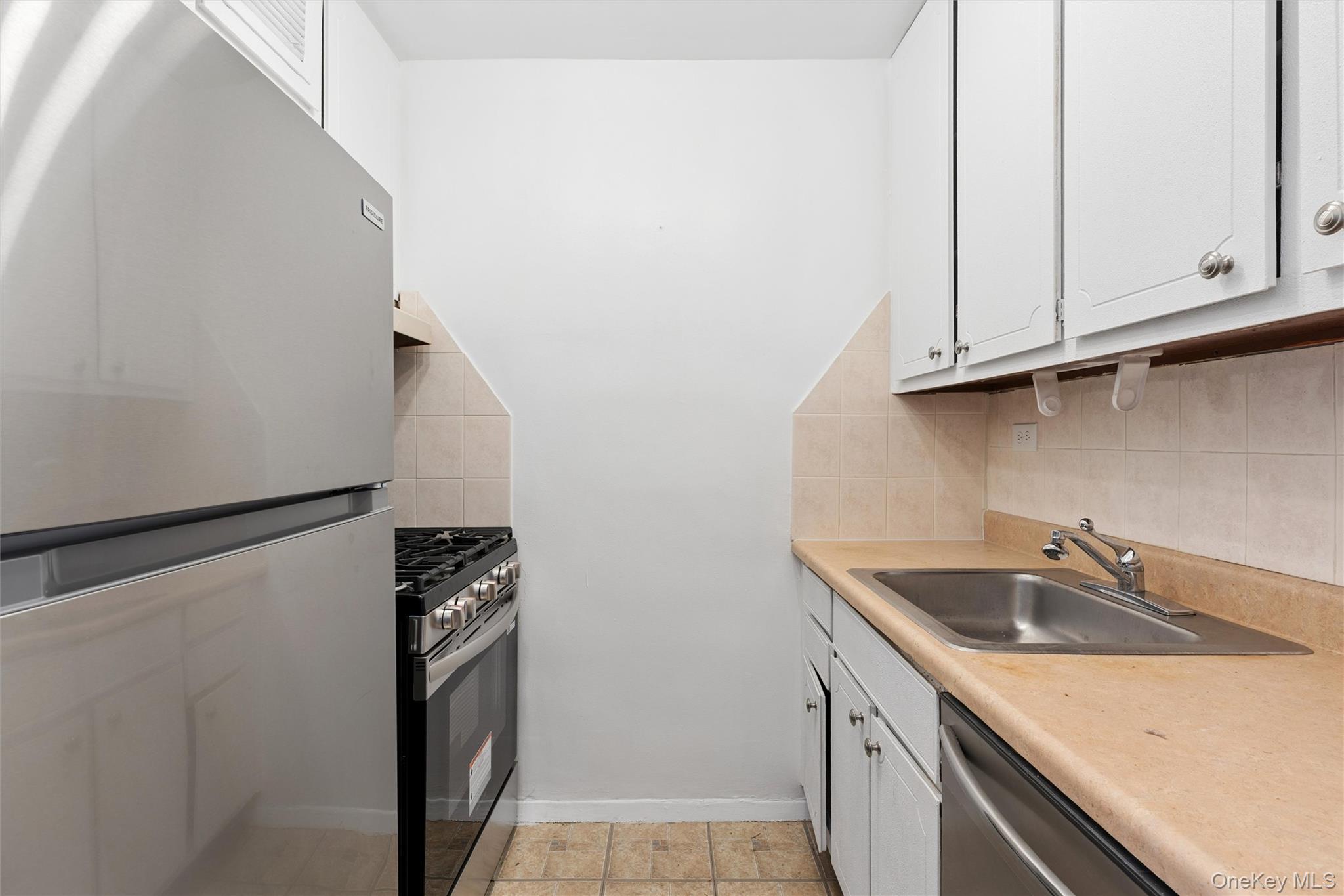 1815 215th Street Unit: 6C