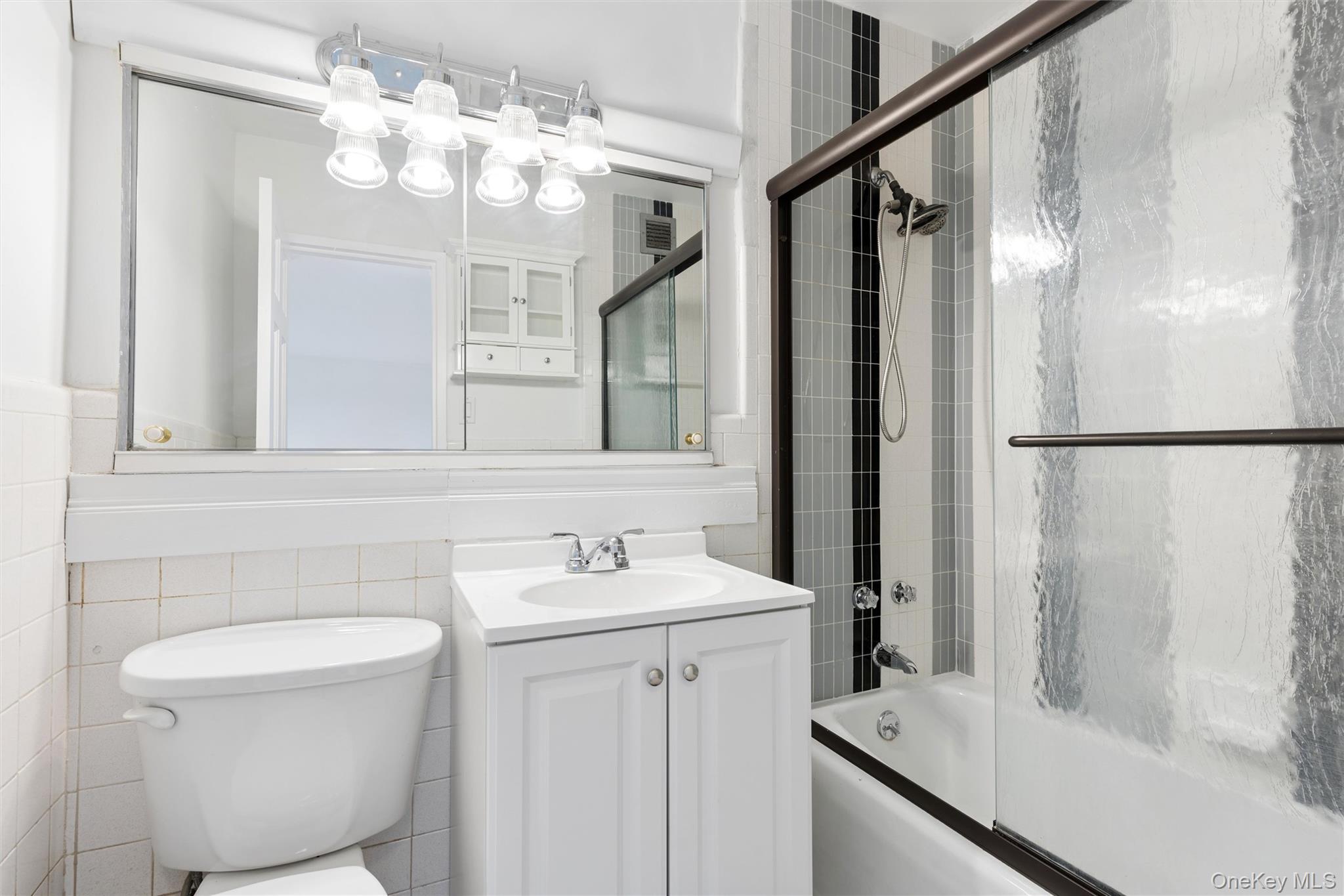 1815 215th Street Unit: 6C