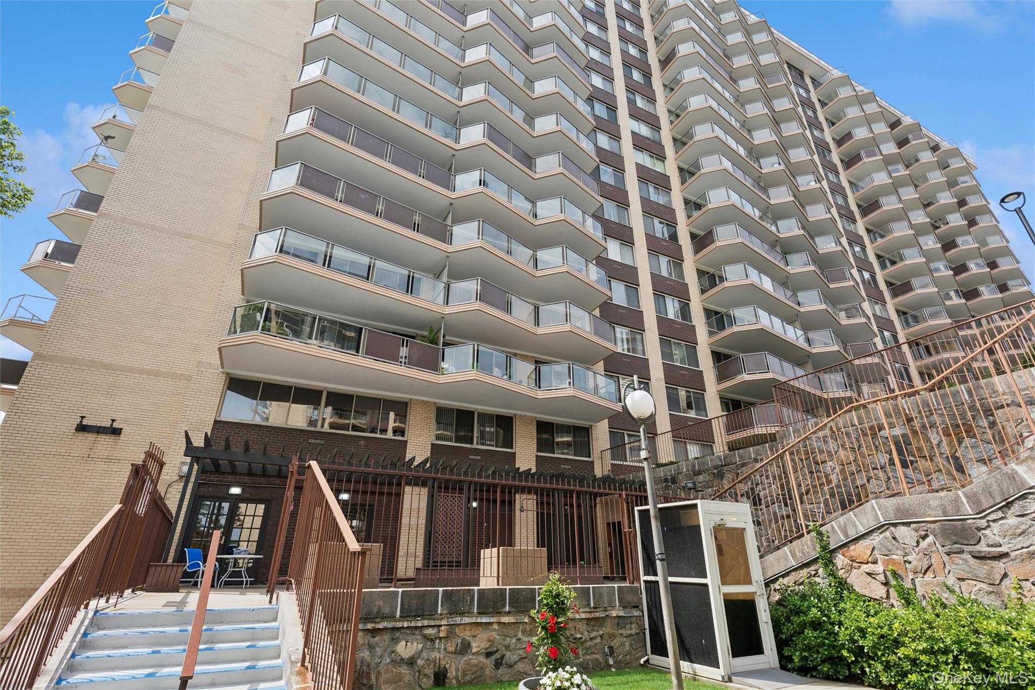 1815 215th Street Unit: 6C