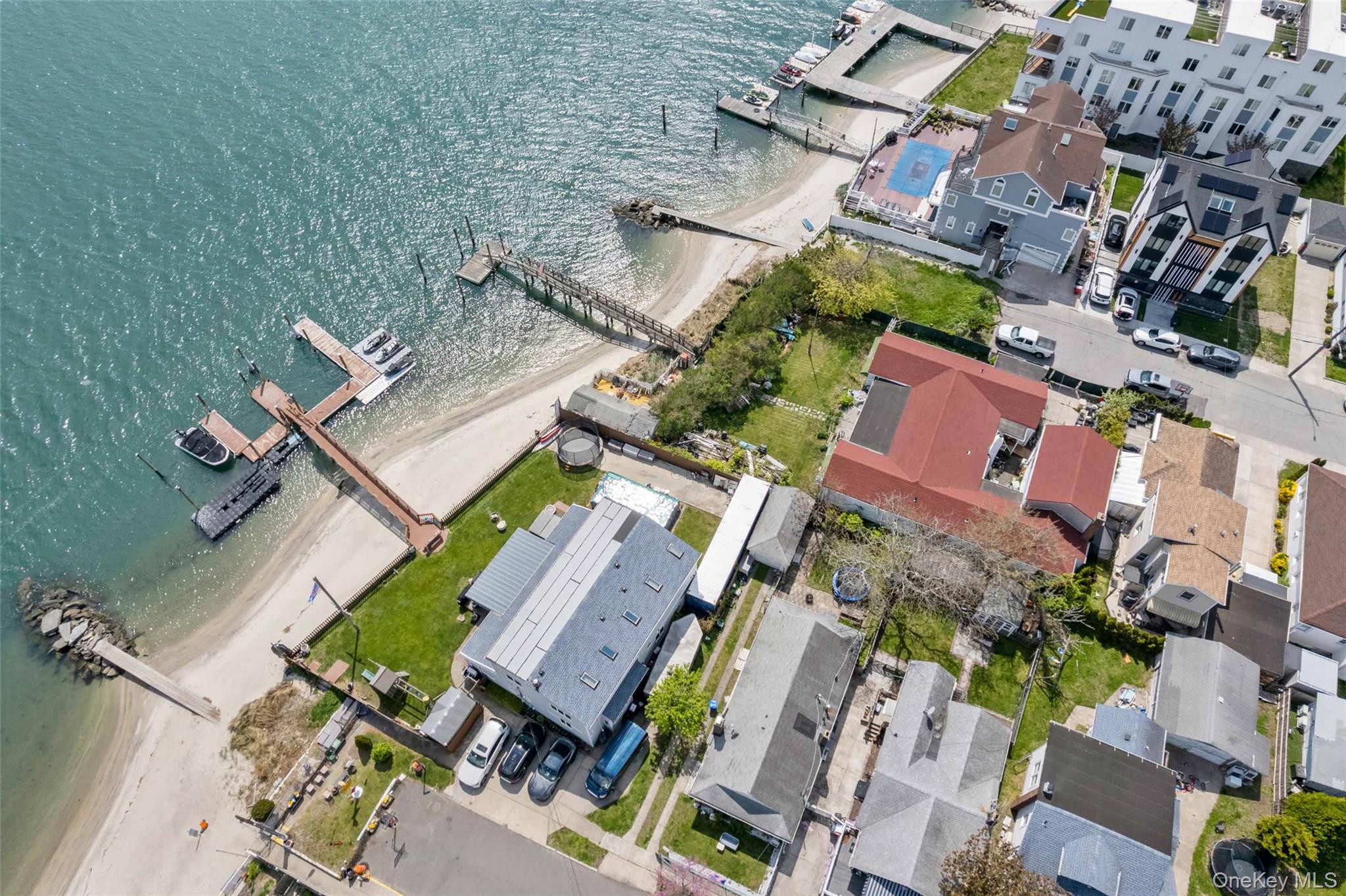 125 Beach 3rd Street