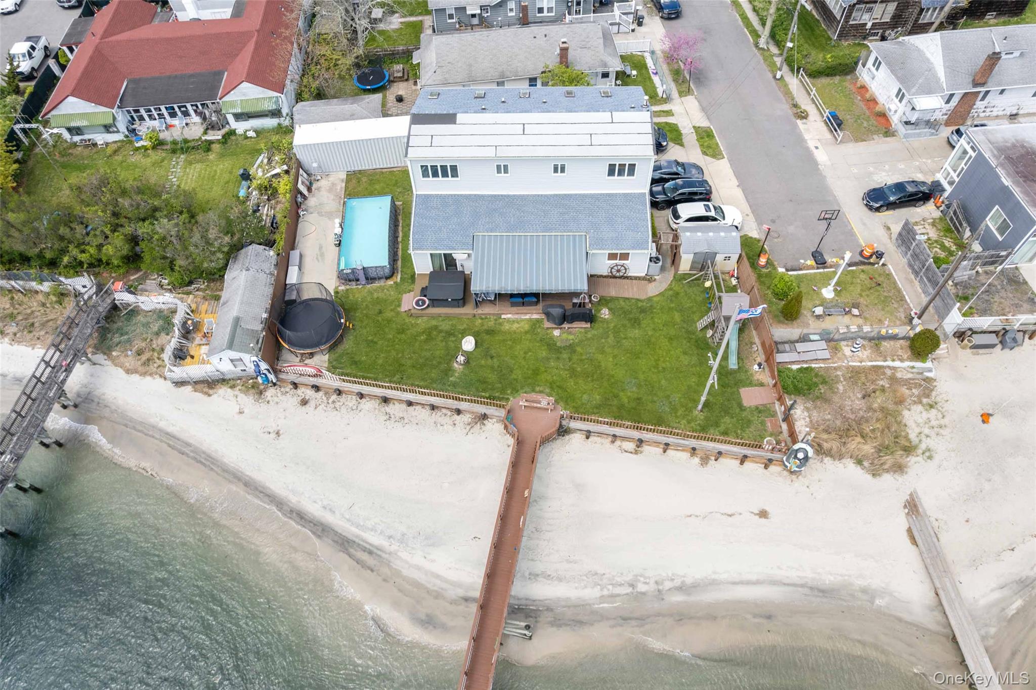 125 Beach 3rd Street