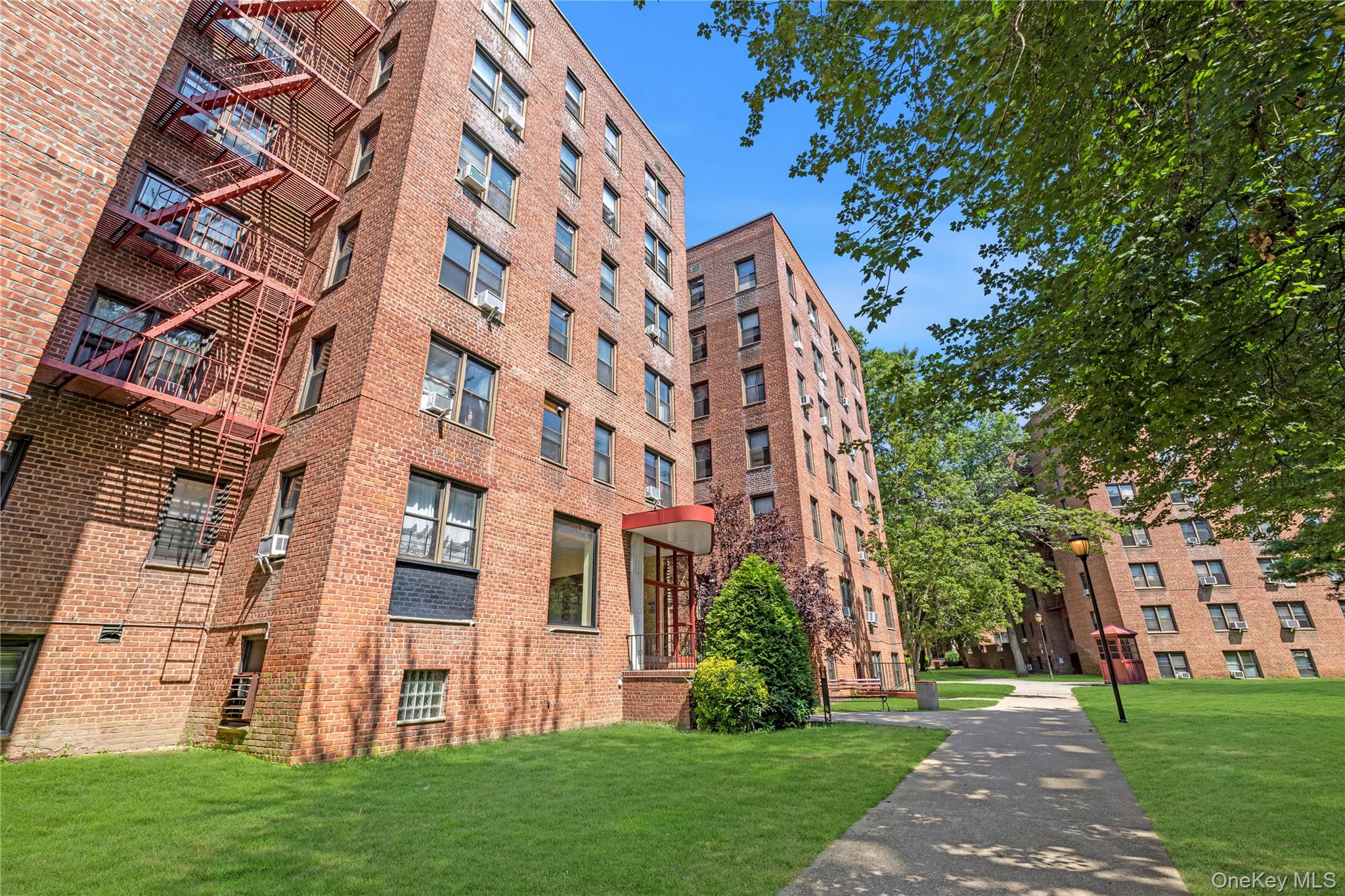 150-11 72nd Road Unit: 6E