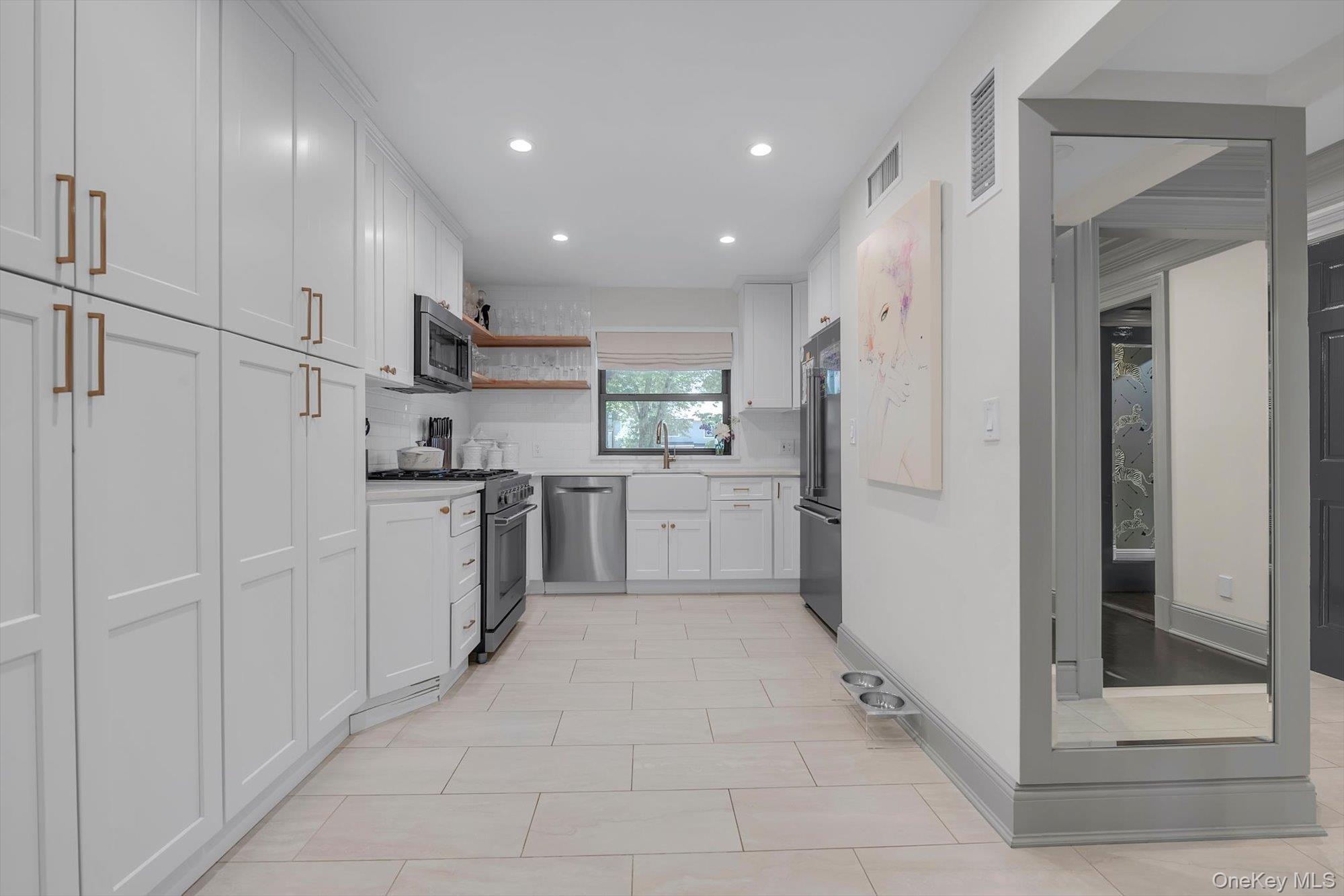 15 High Oaks Court