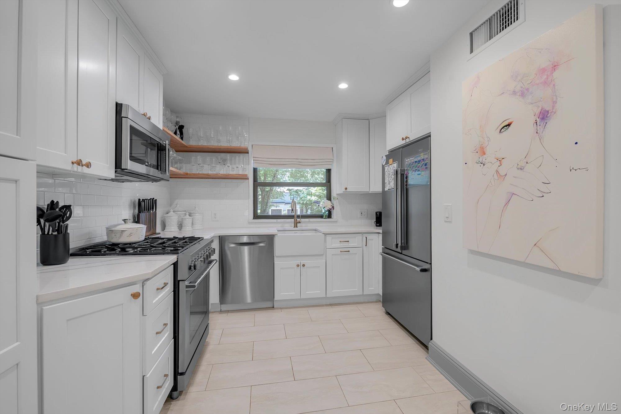 15 High Oaks Court