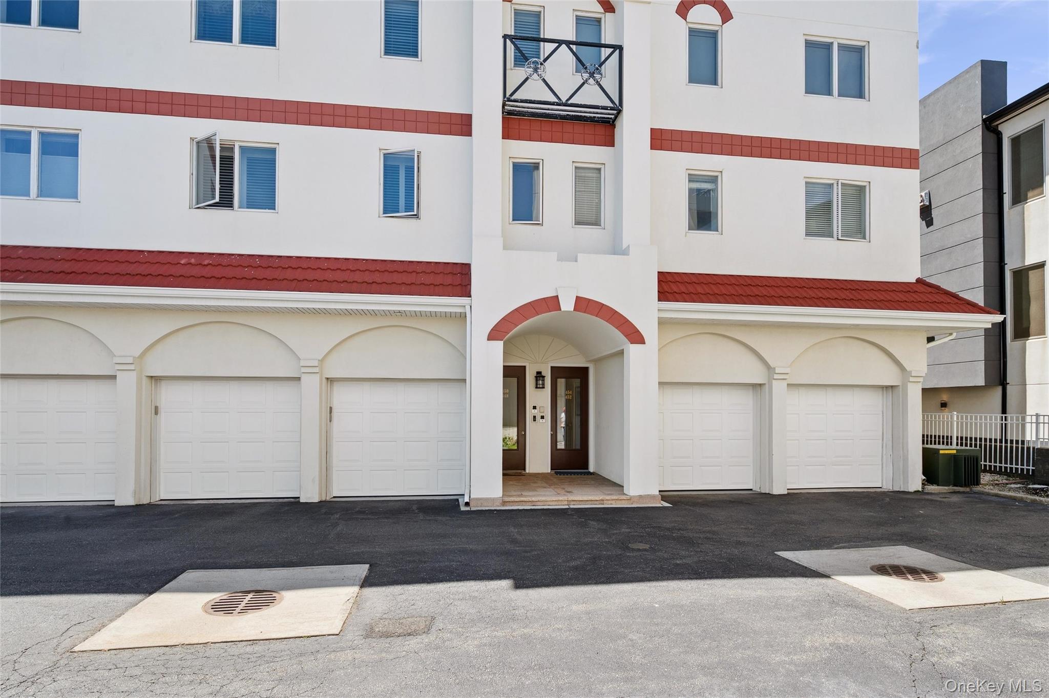 452 Oceanfront Unit: 102