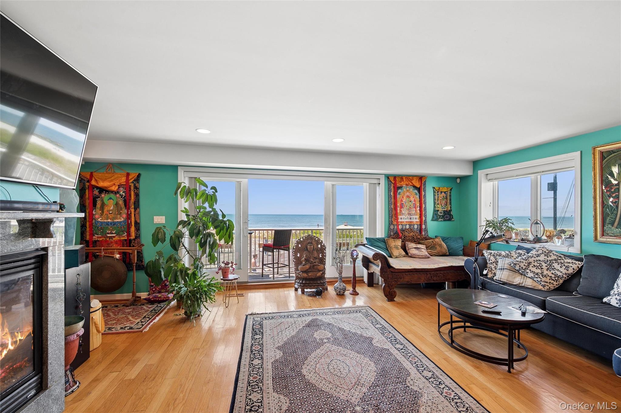 452 Oceanfront Unit: 102