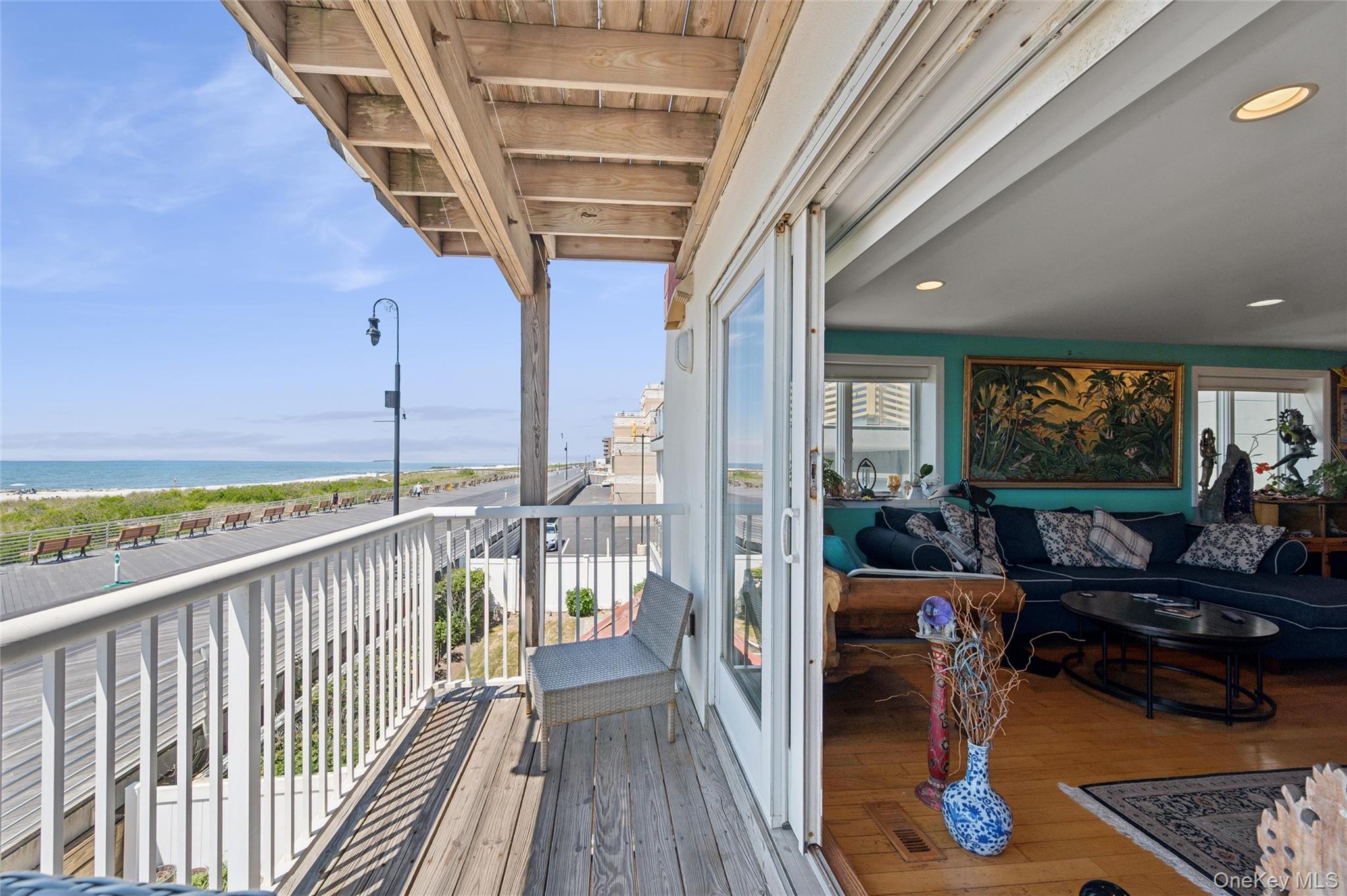 452 Oceanfront Unit: 102