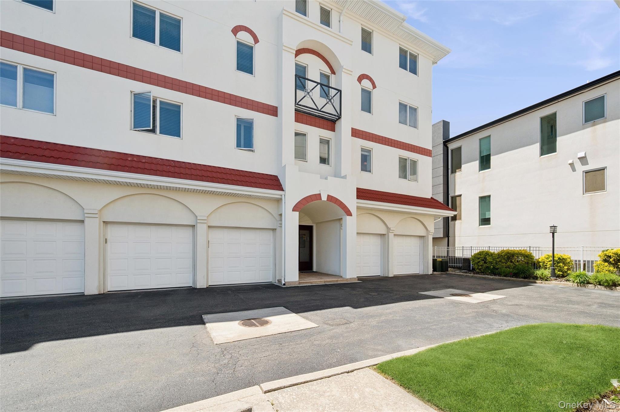 452 Oceanfront Unit: 102