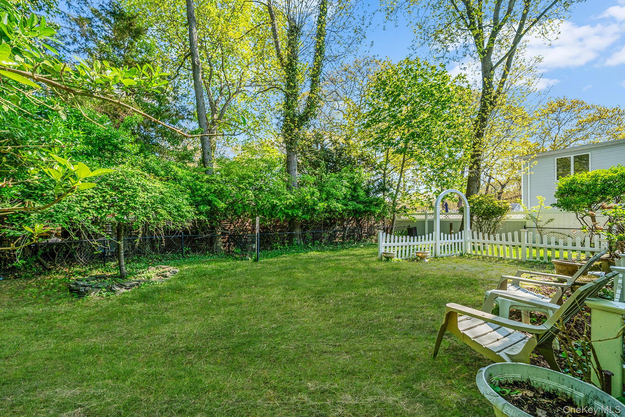 24 Locust Road