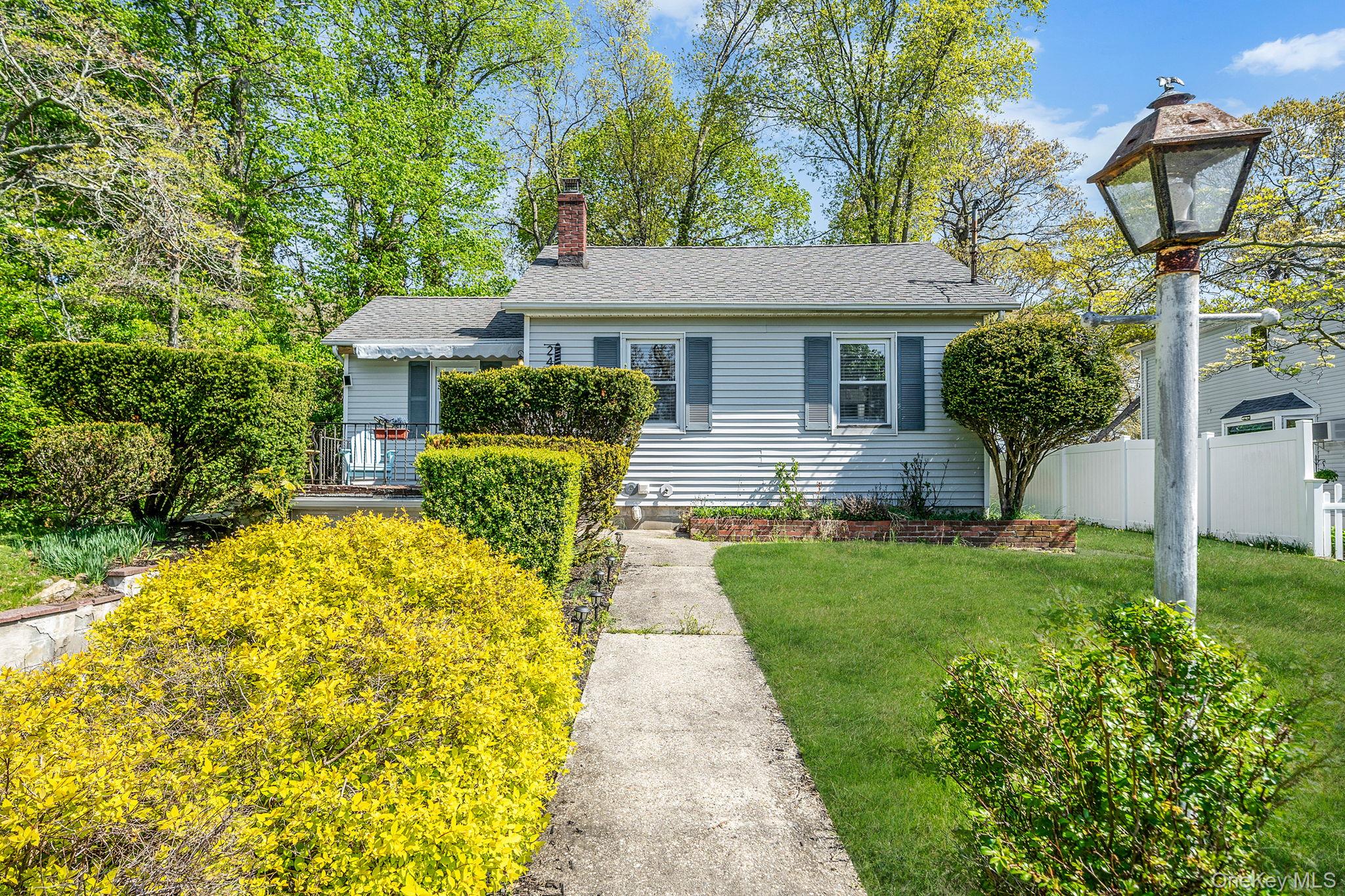 24 Locust Road