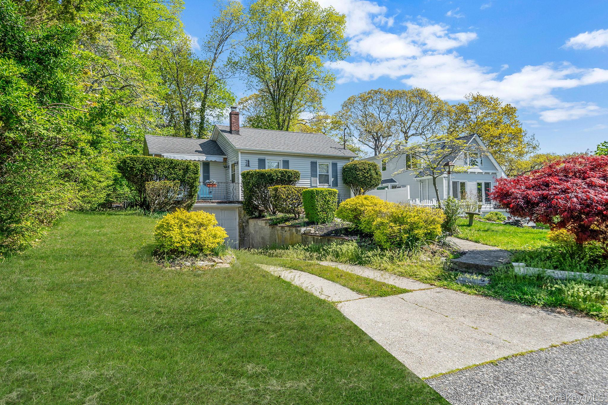 24 Locust Road