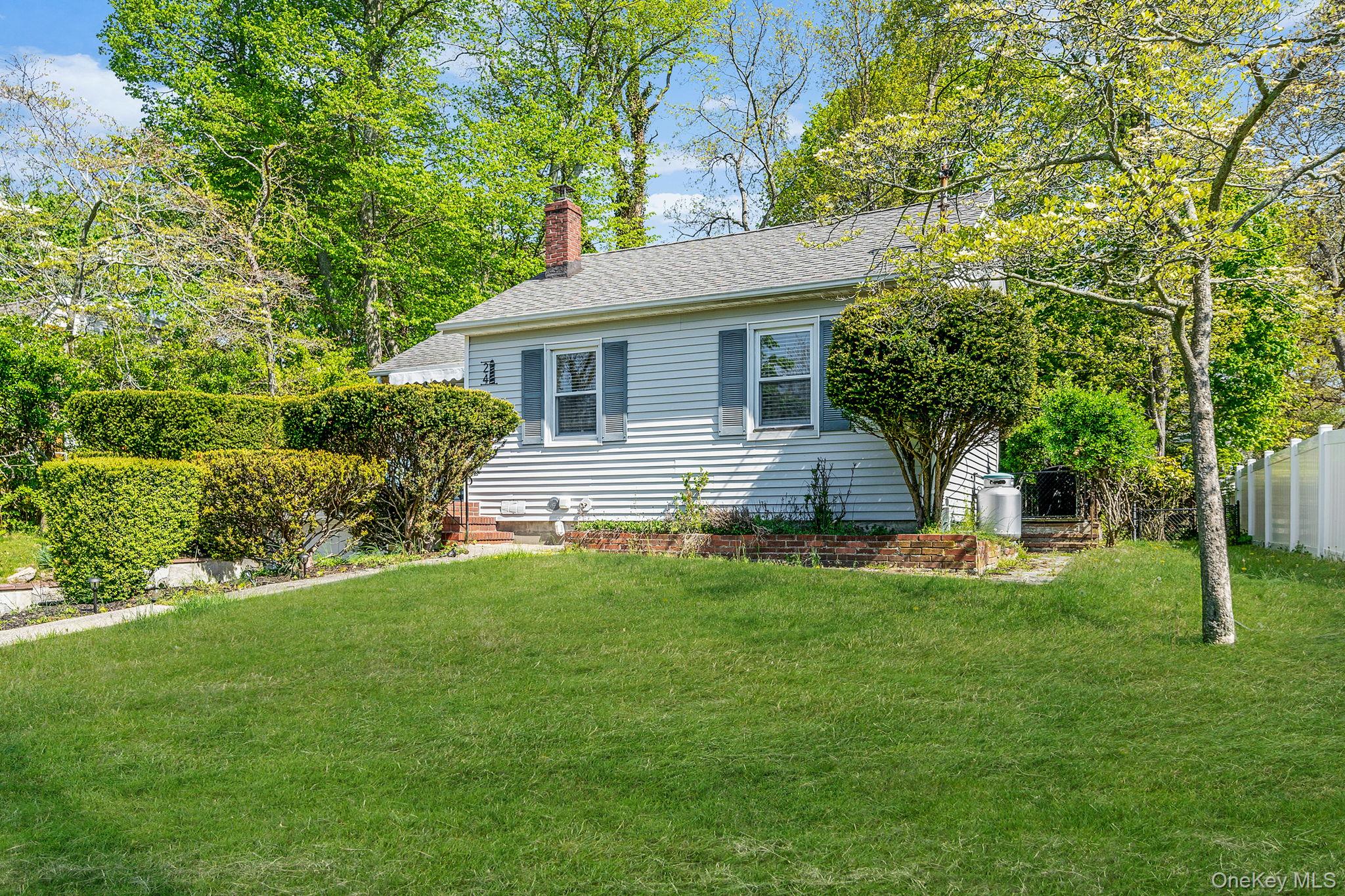 24 Locust Road