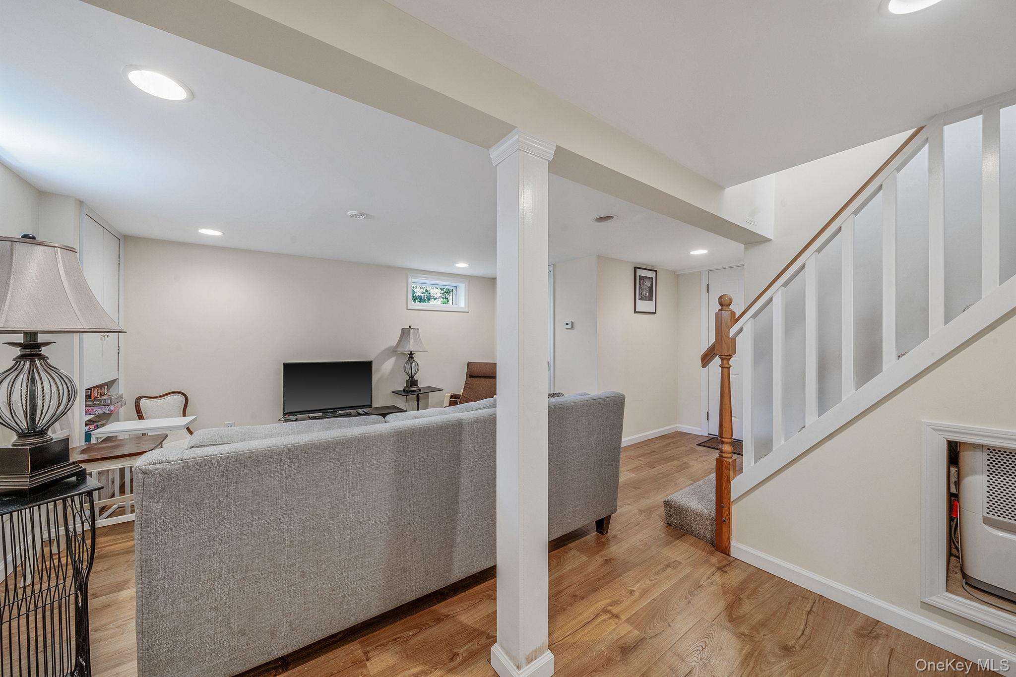24 Locust Road