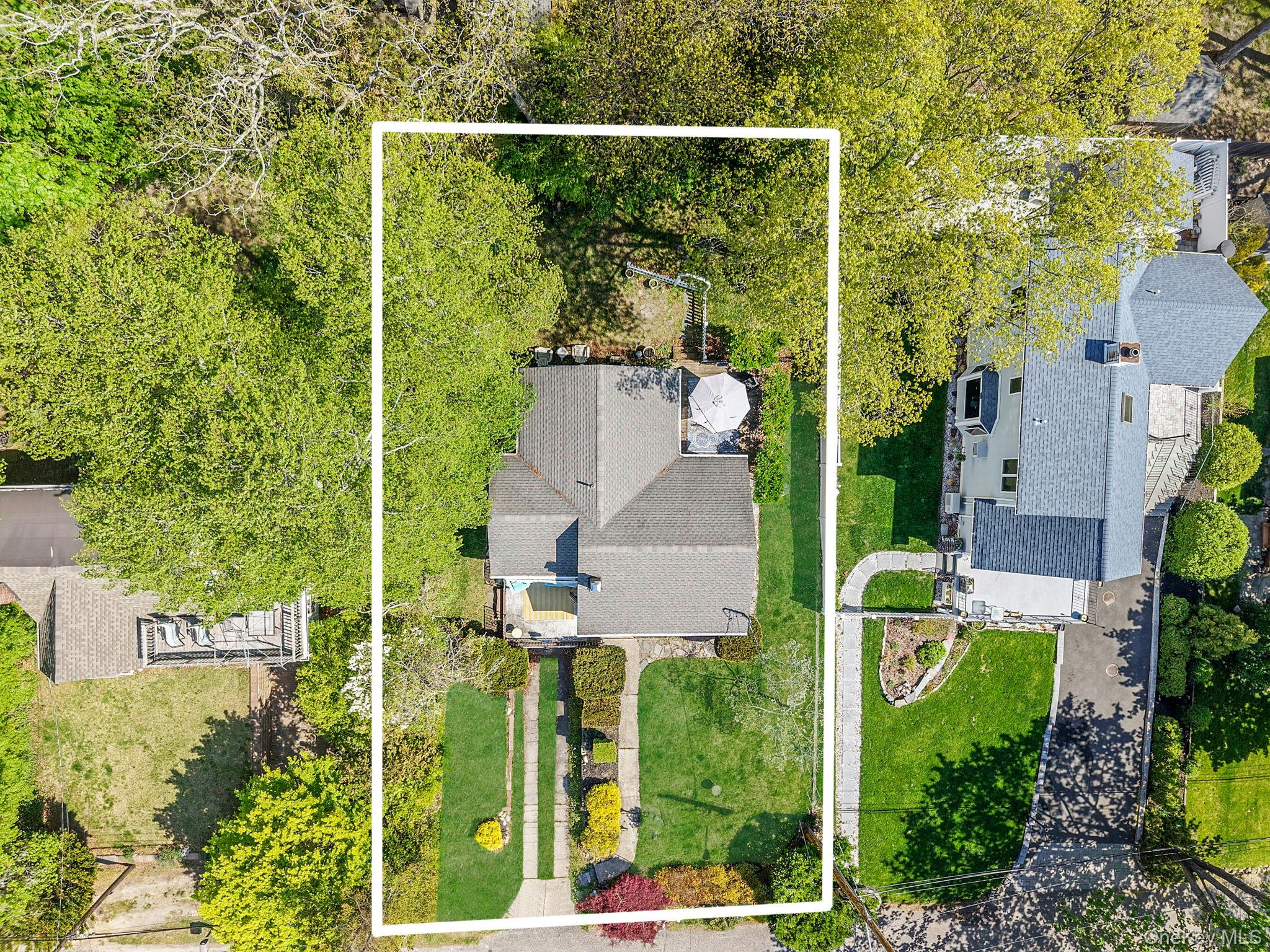 24 Locust Road