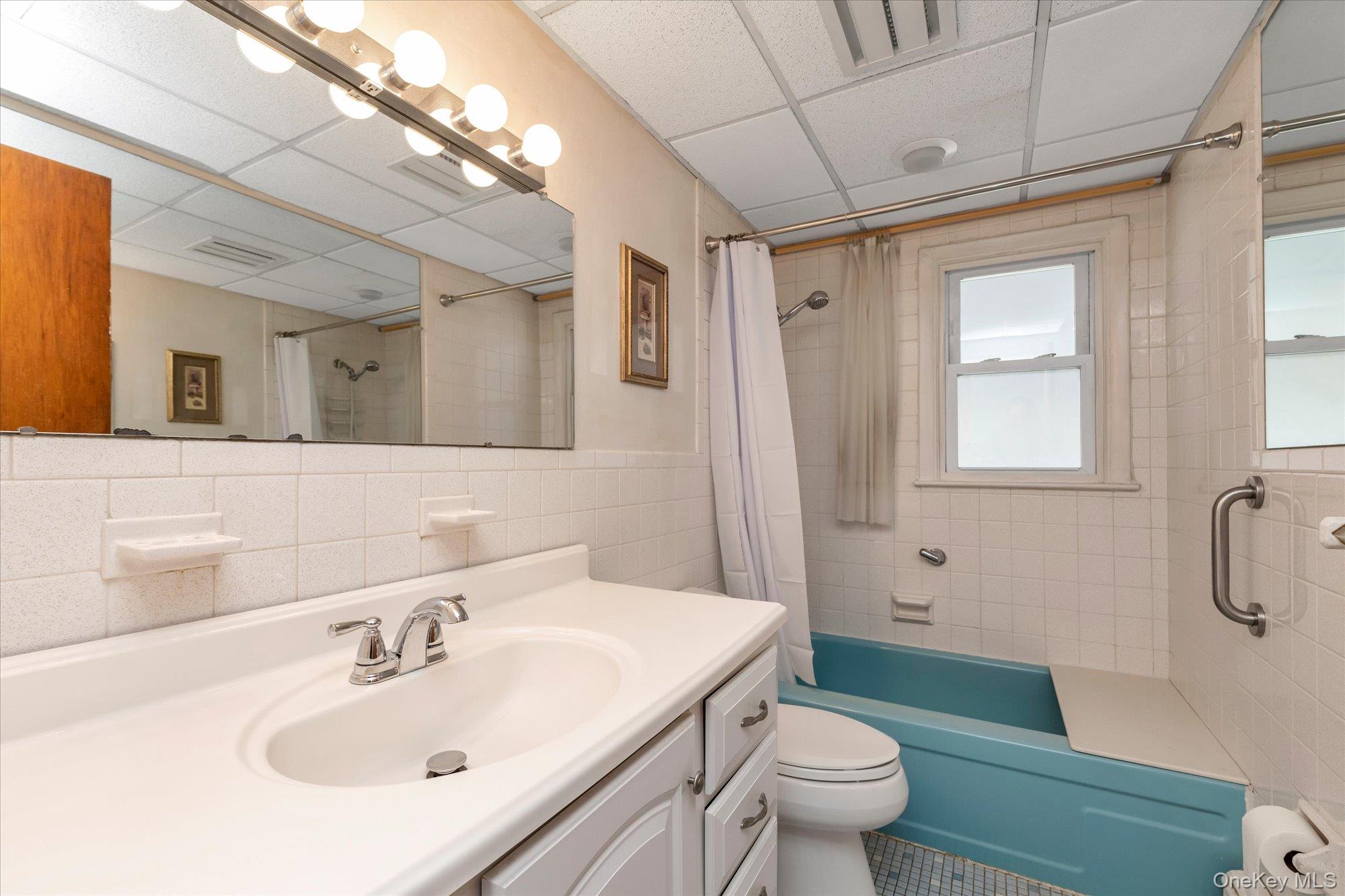 3 Avenue B