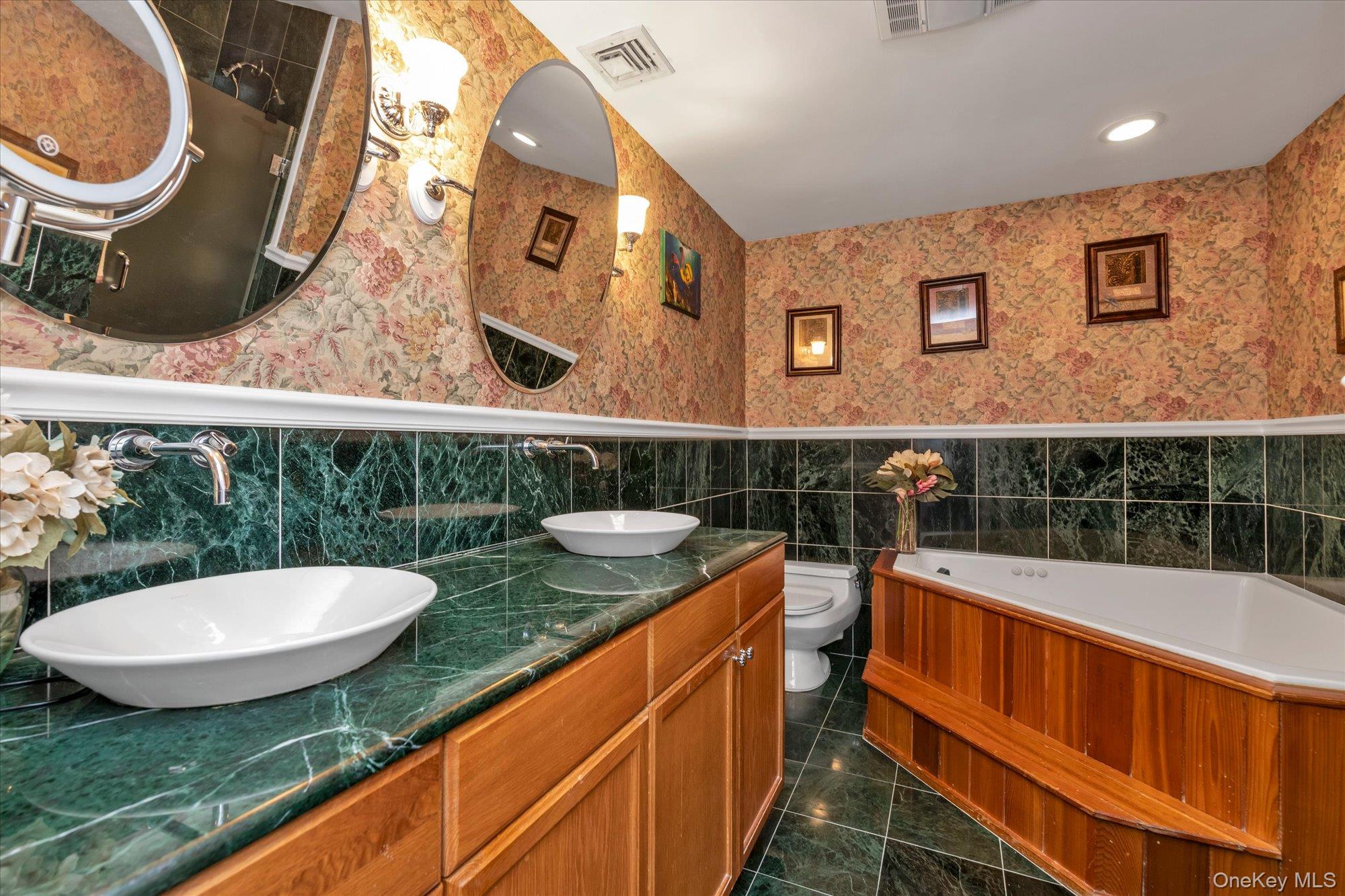 150 I U Willets Road