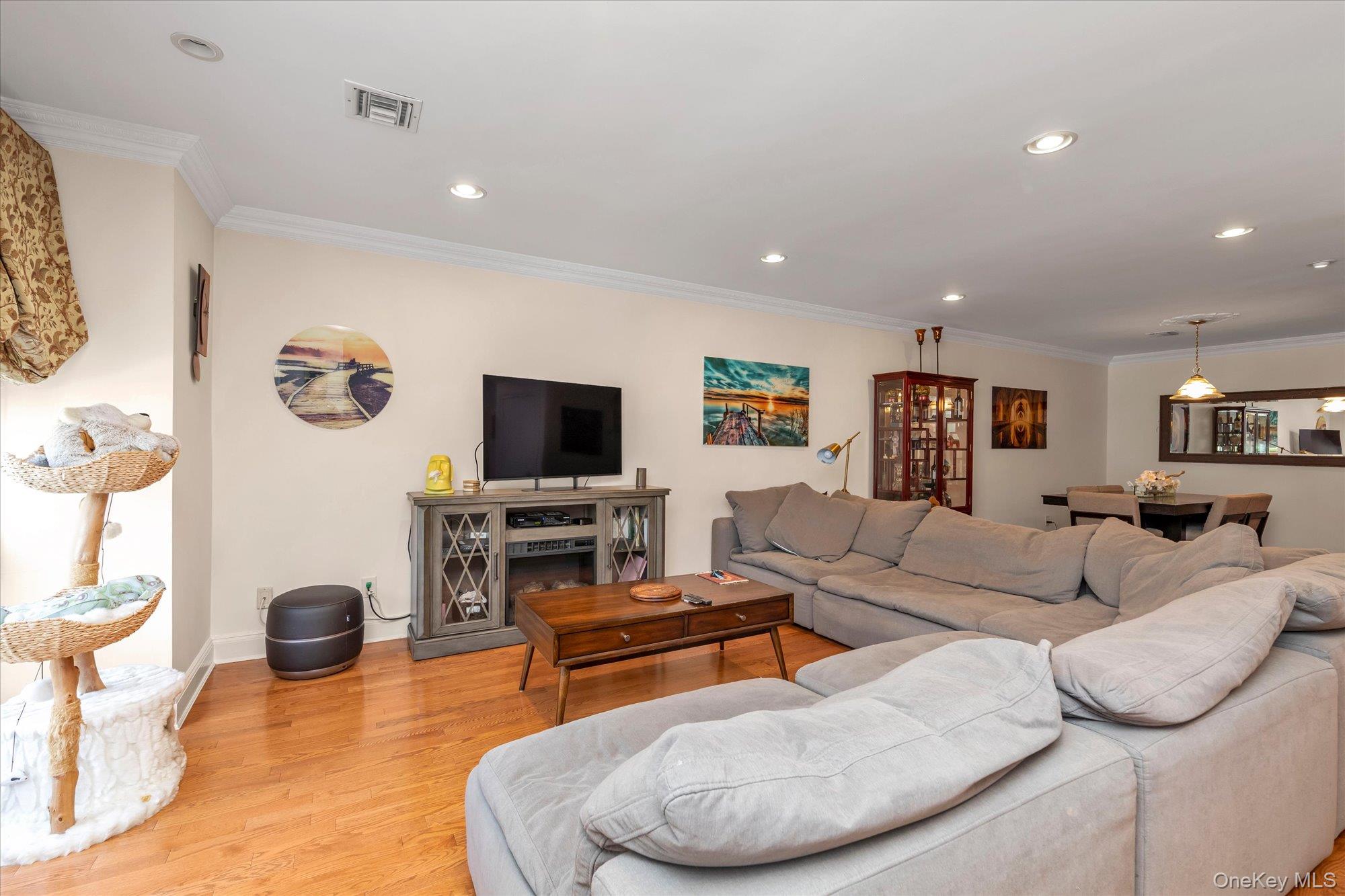 150 I U Willets Road