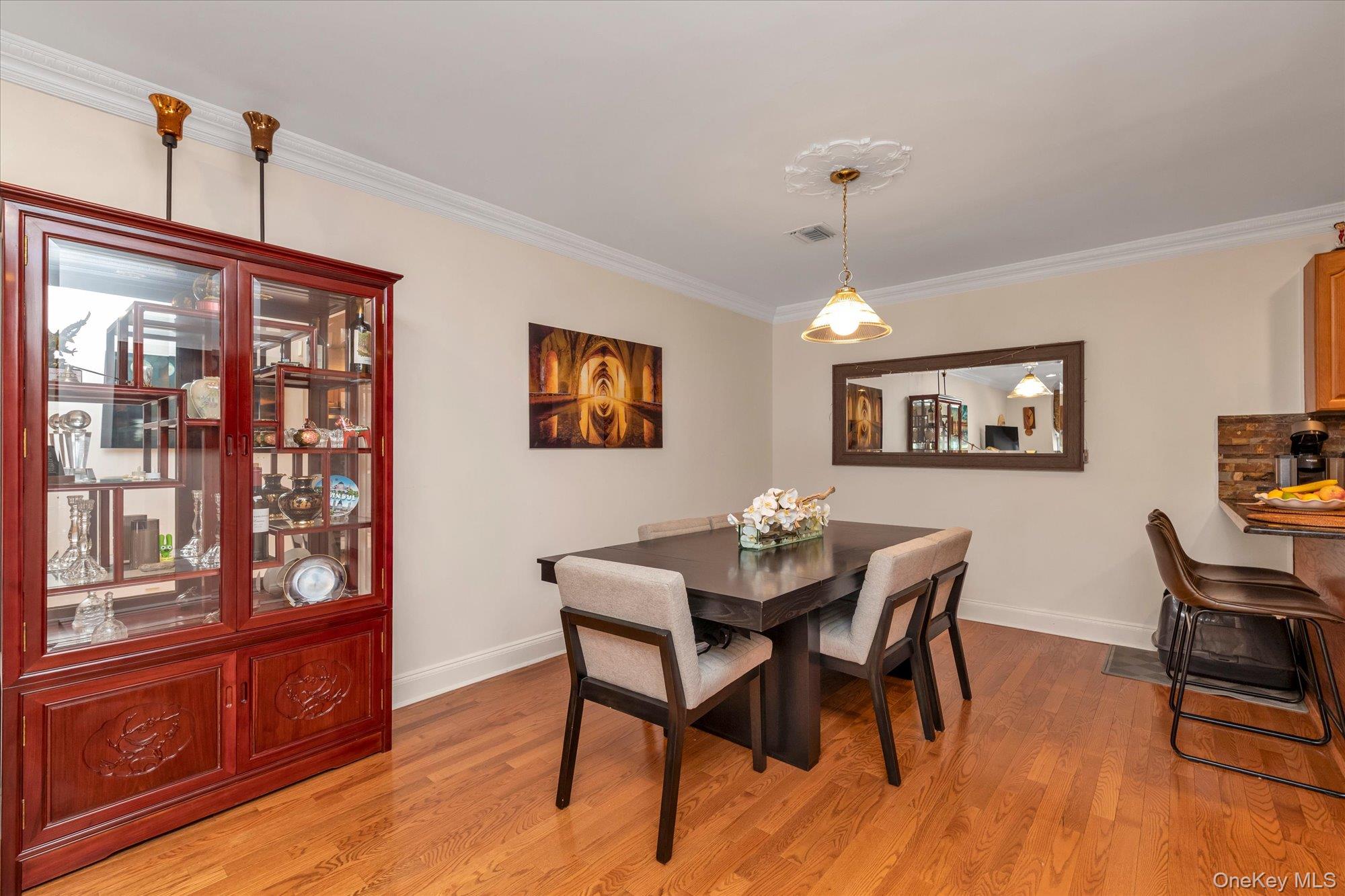 150 I U Willets Road