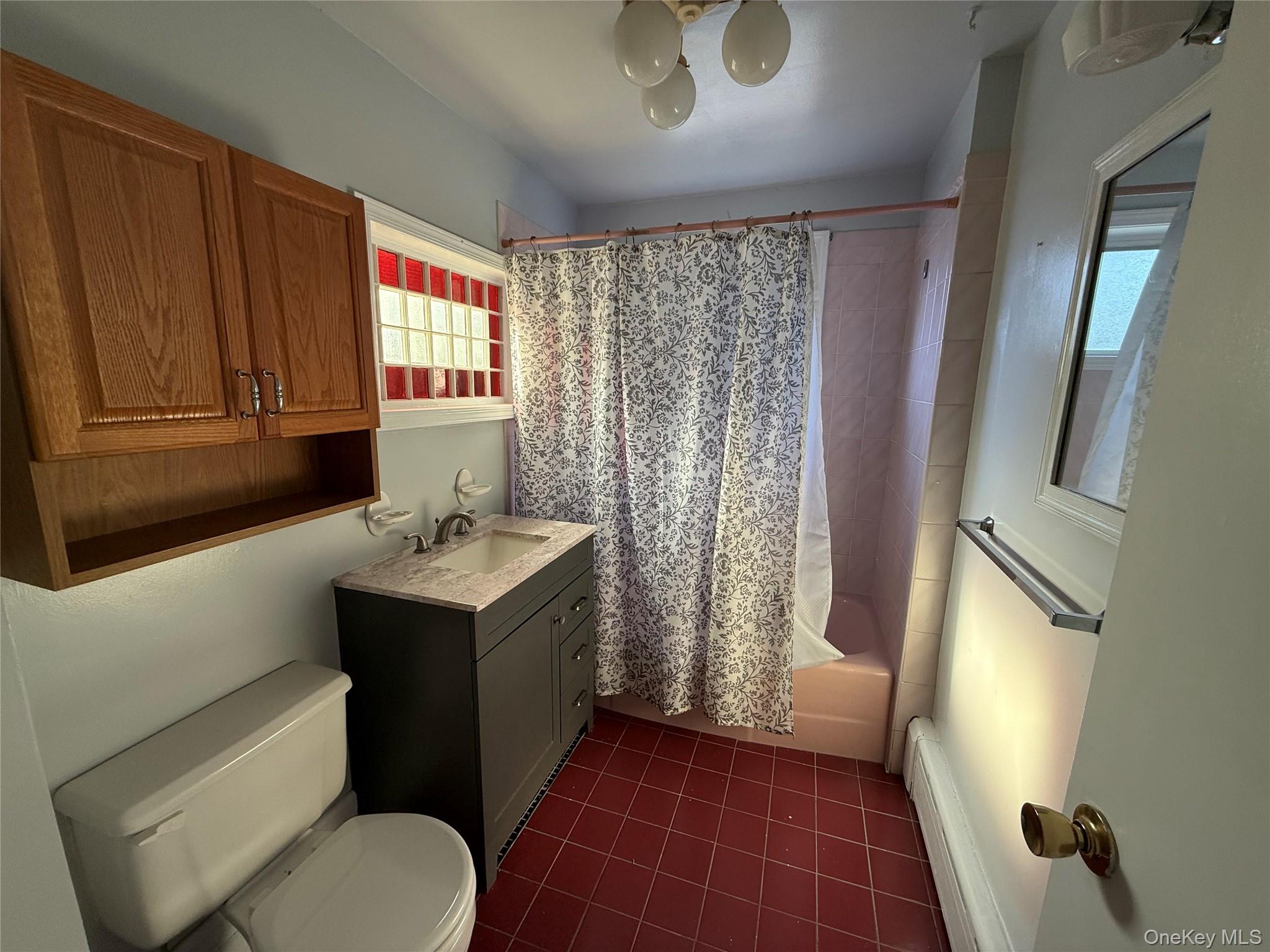 373 Sea Cliff Avenue Unit: 2N