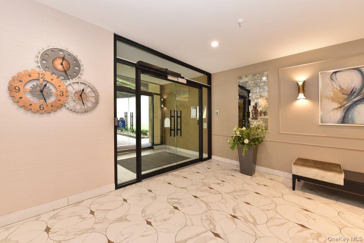 40 STONER Avenue Unit: 01