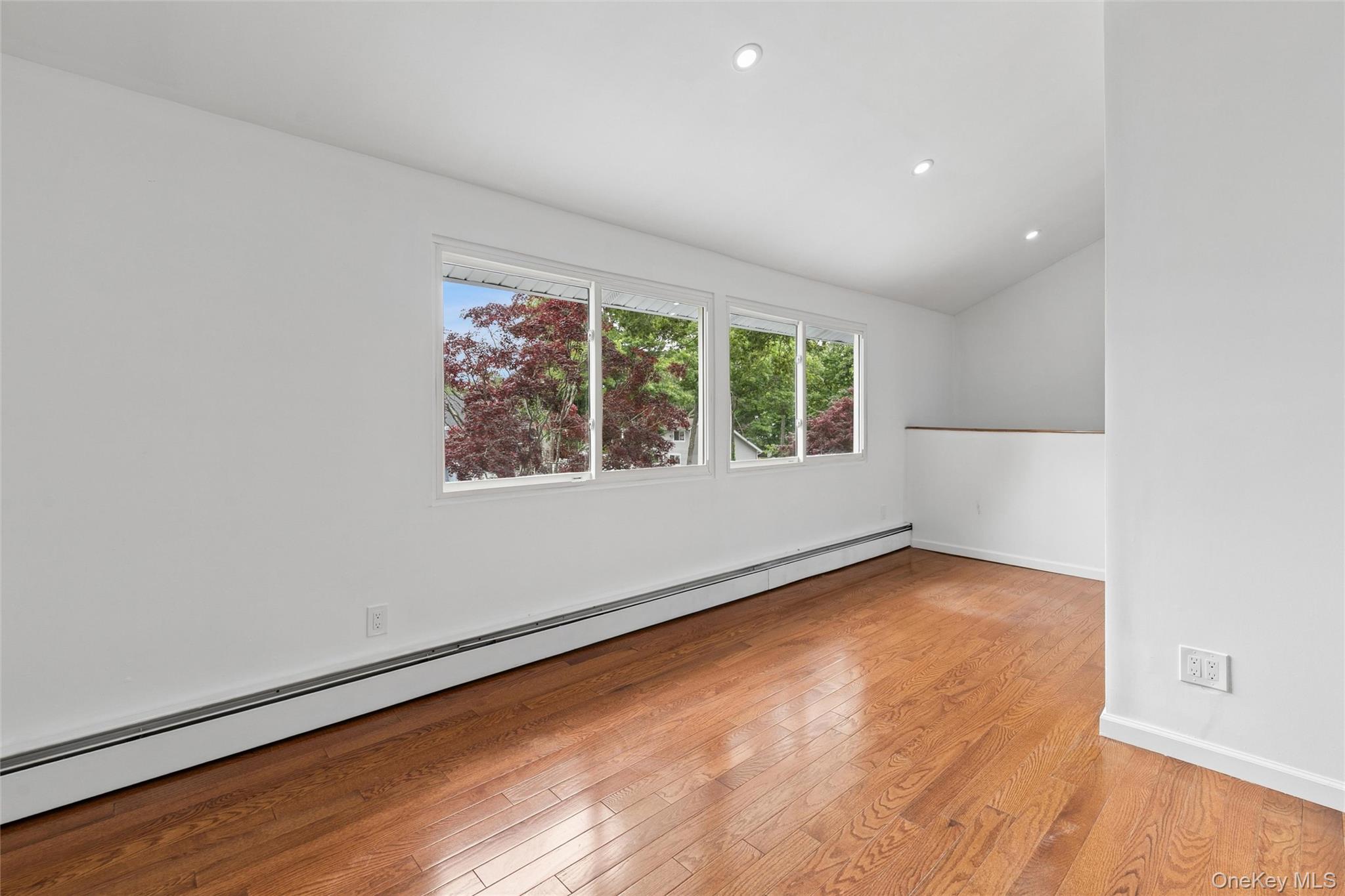 19 Nixon Street