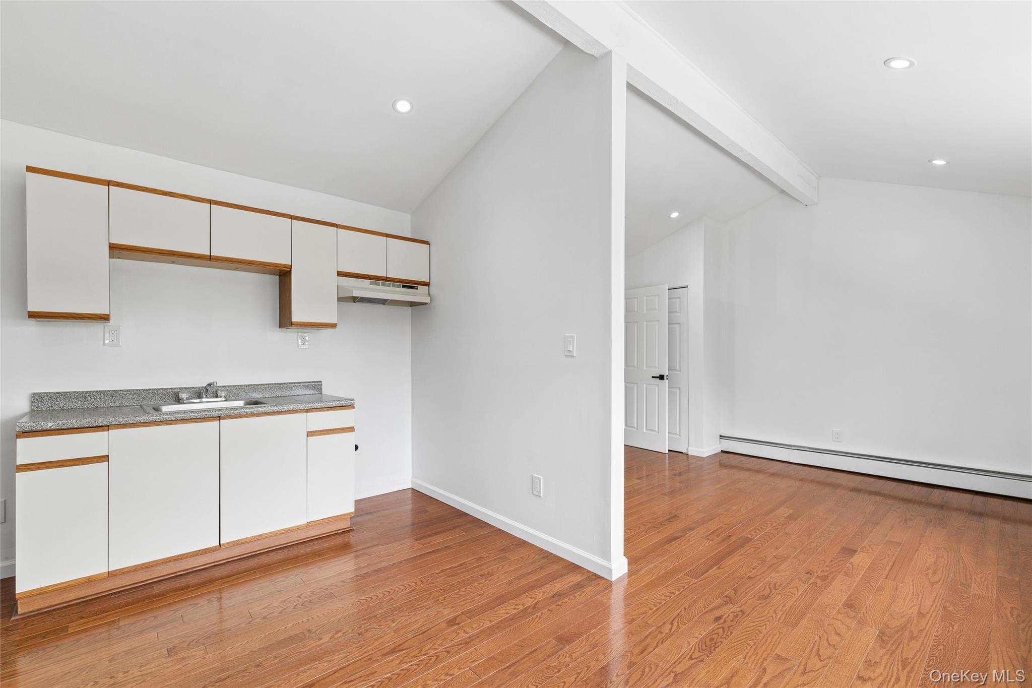 19 Nixon Street