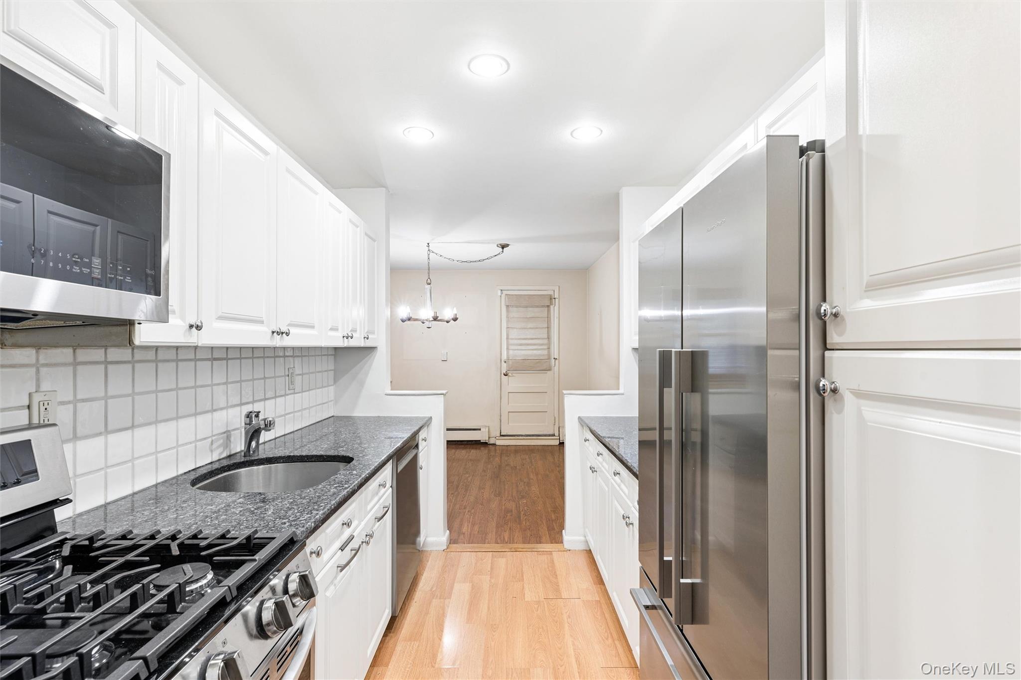 40 Stoner Avenue Unit: 1R