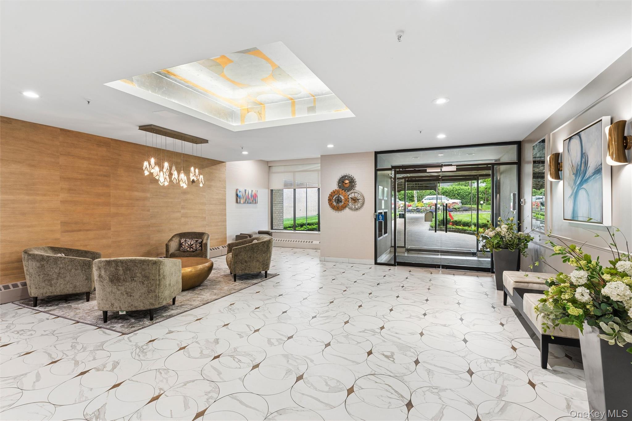 40 Stoner Avenue Unit: 1R