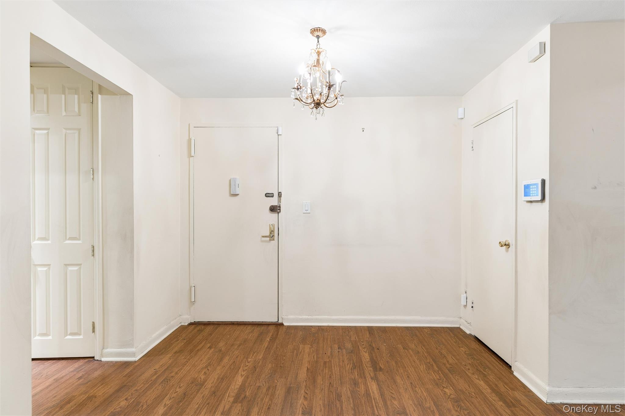 40 Stoner Avenue Unit: 1R