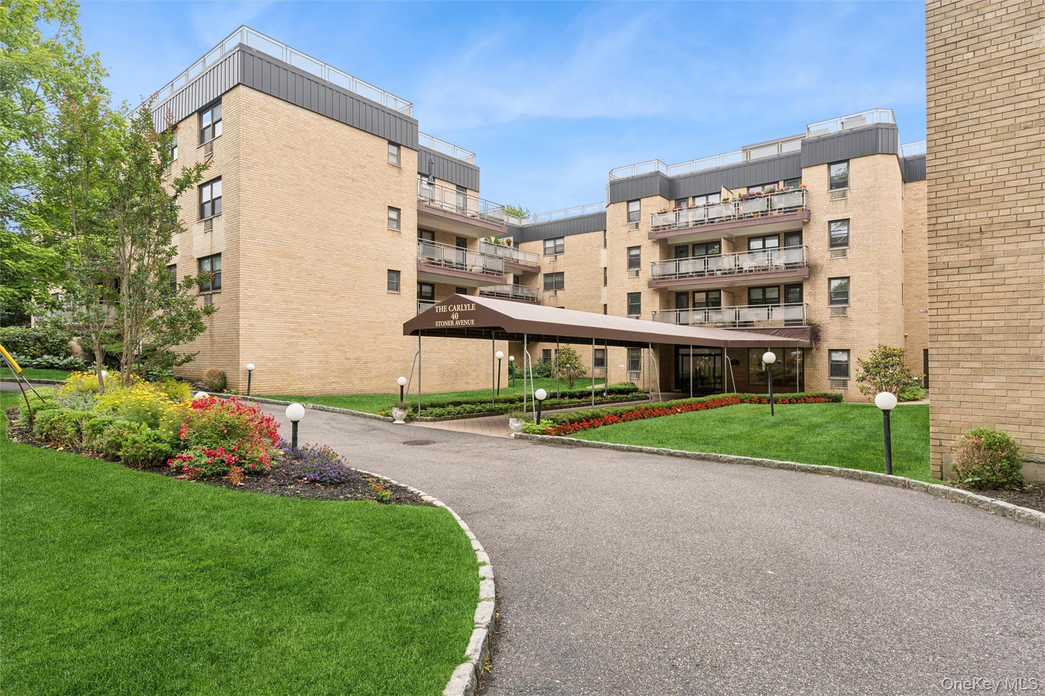 40 Stoner Avenue Unit: 1R