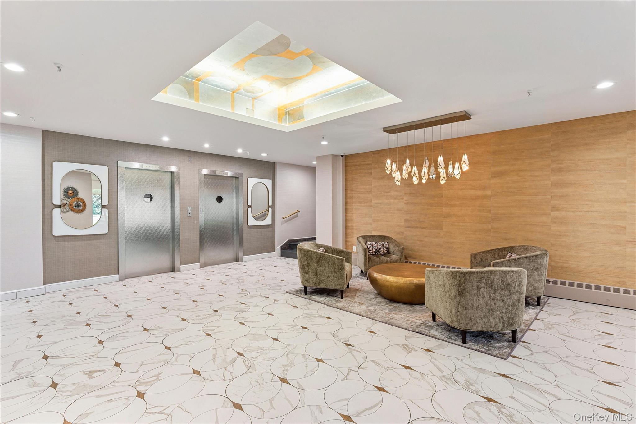 40 Stoner Avenue Unit: 1R