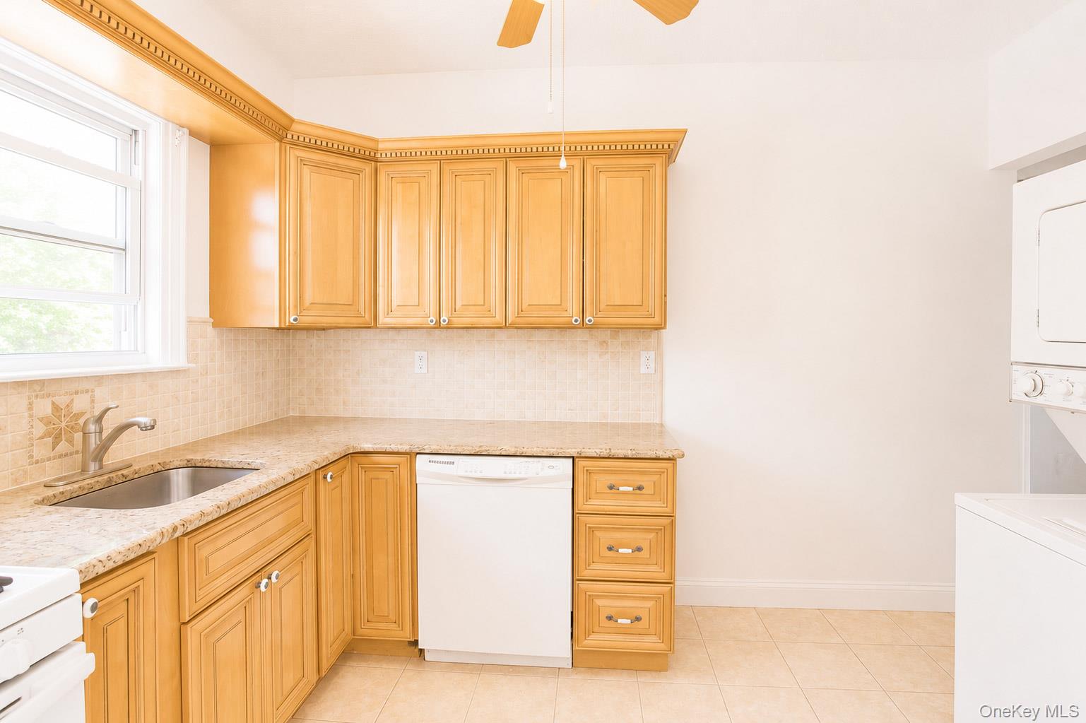 15 W Walnut Street