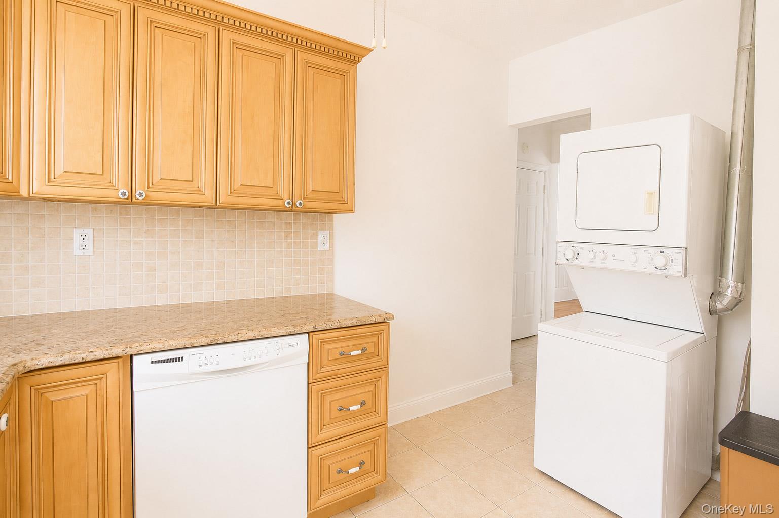 15 W Walnut Street
