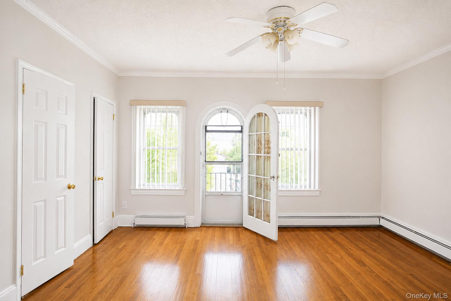 15 W Walnut Street