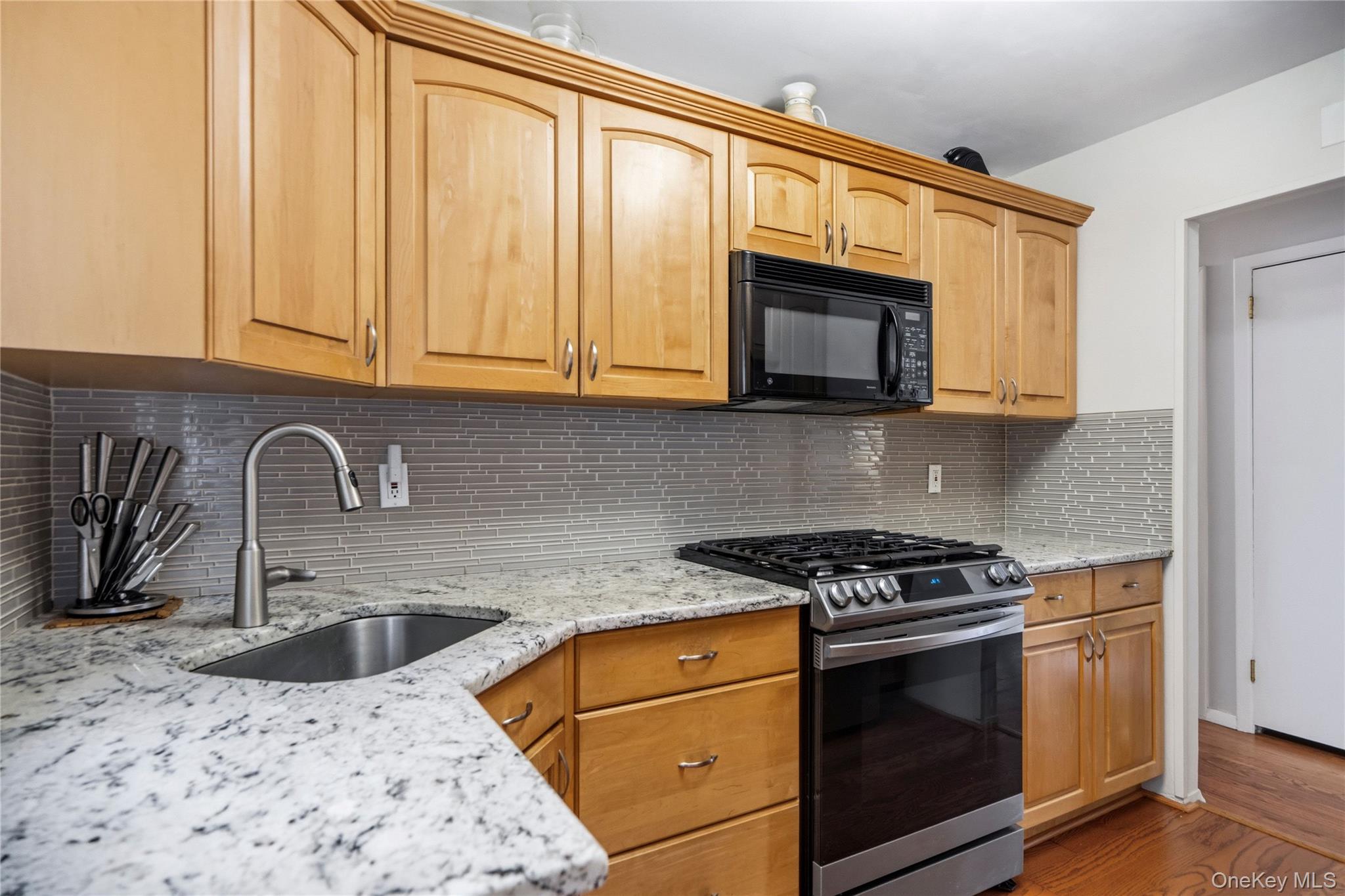 90 W 14th Street