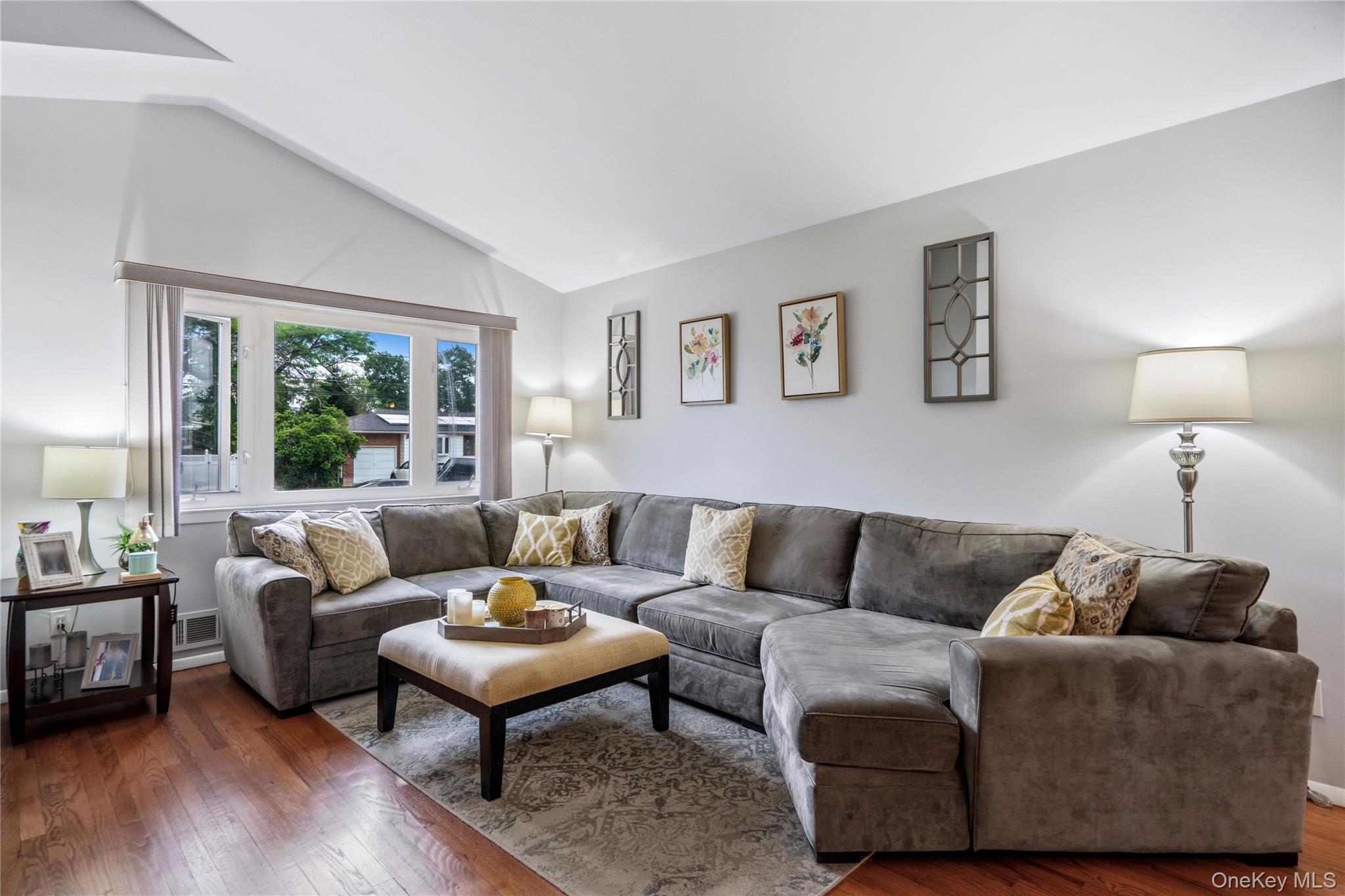 90 W 14th Street