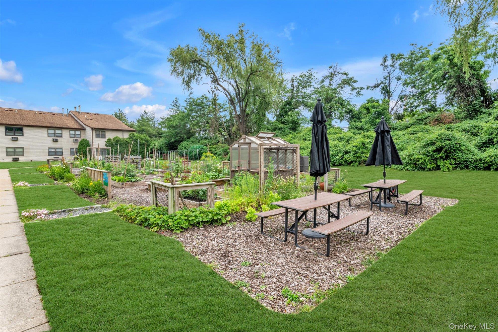 100 Daly Boulevard Unit: 1802
