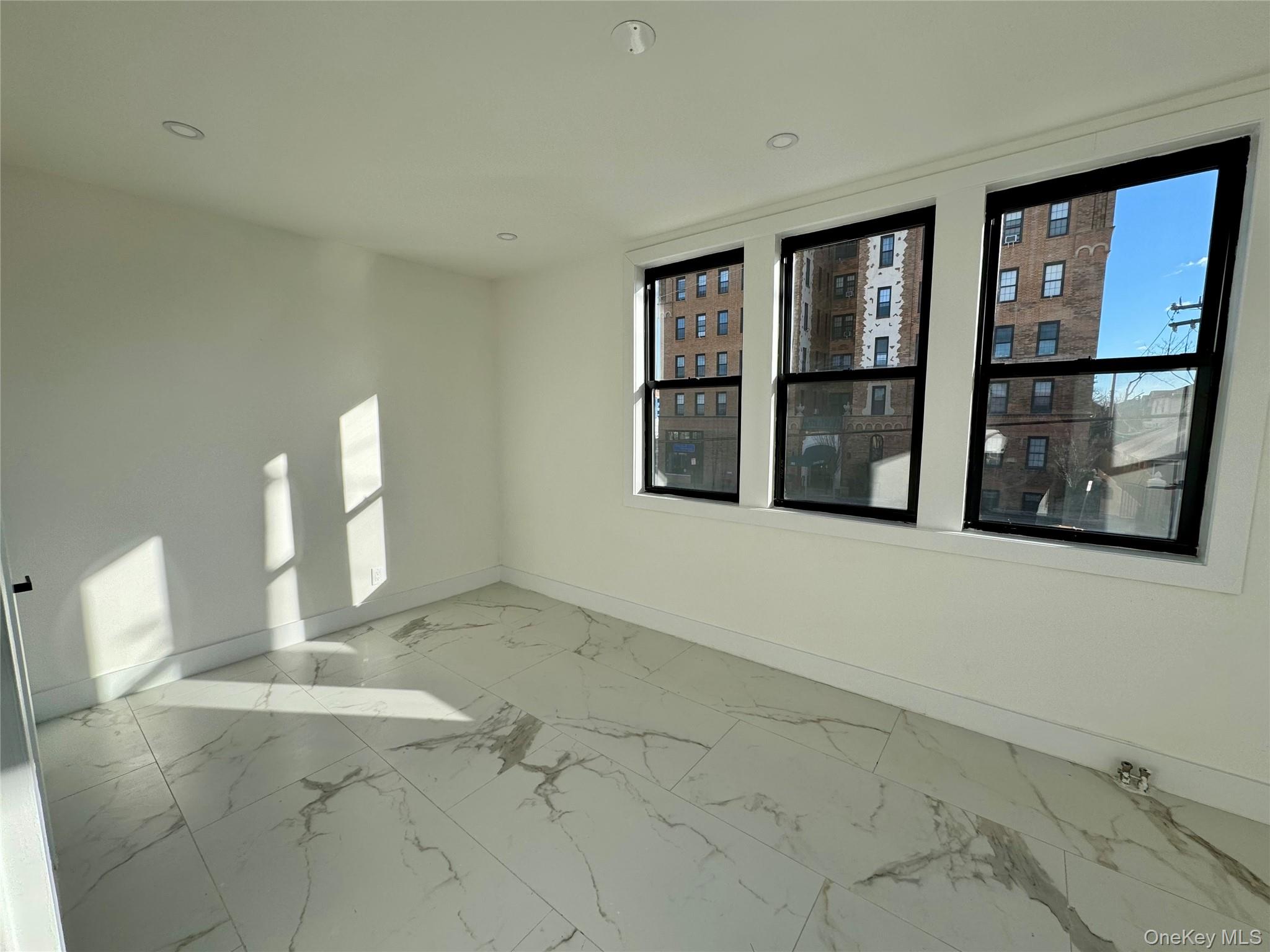 78-84 E Park Avenue
