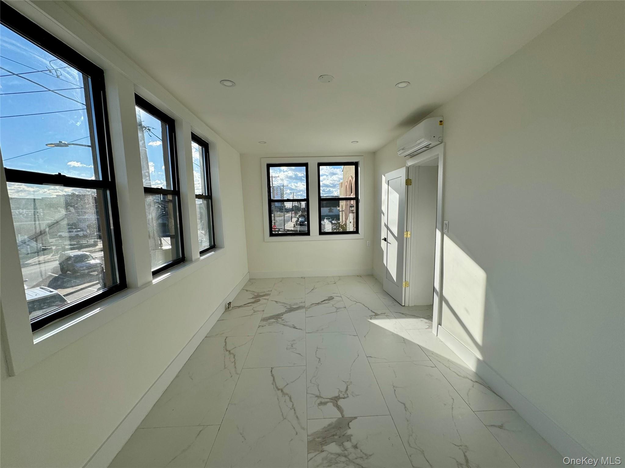 78-84 E Park Avenue