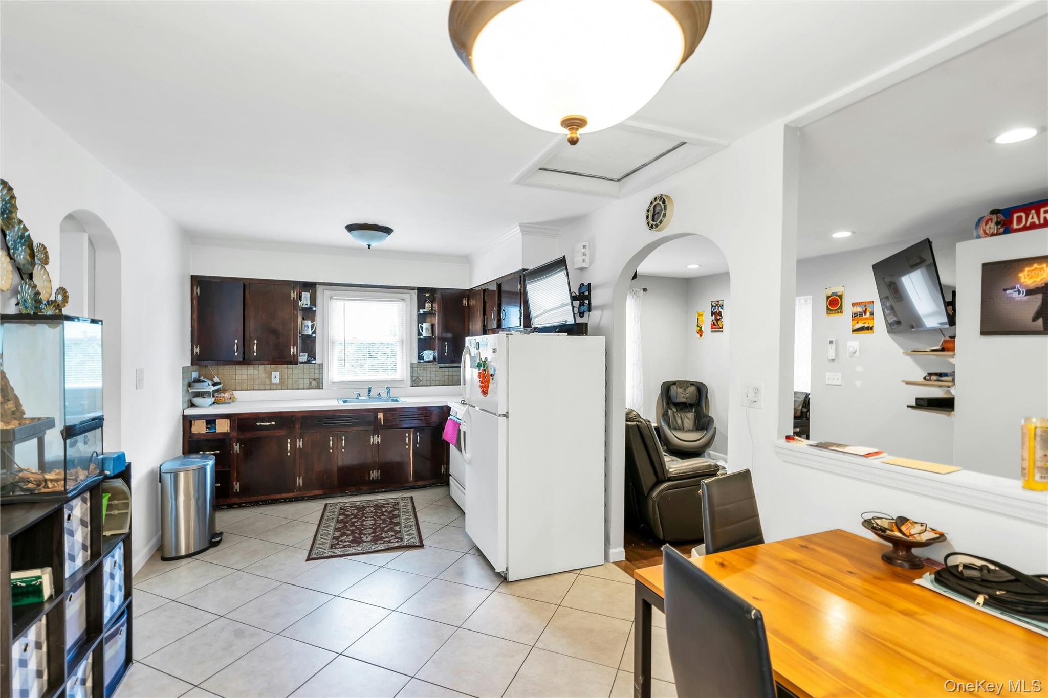 533 Old Country Road