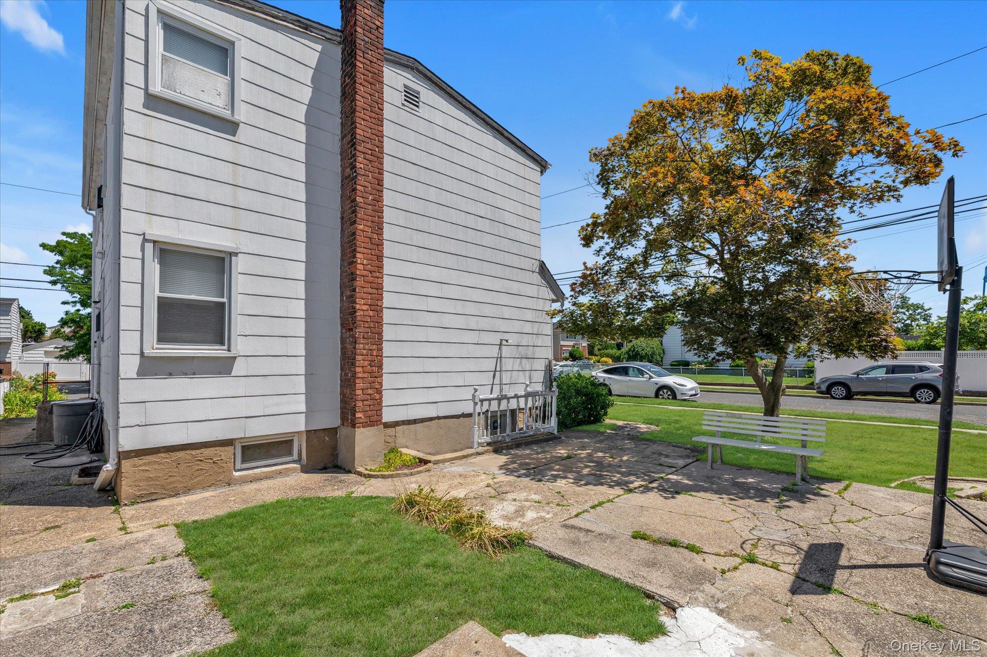 360 Litchfield Avenue