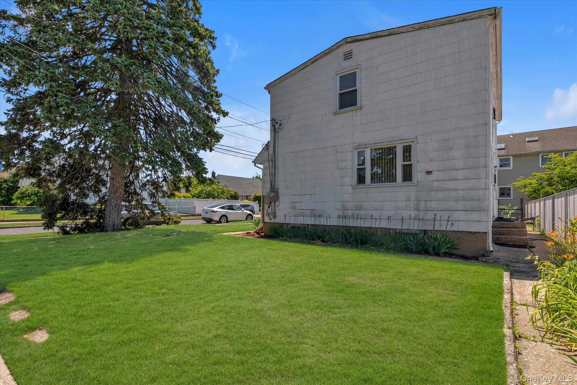 360 Litchfield Avenue
