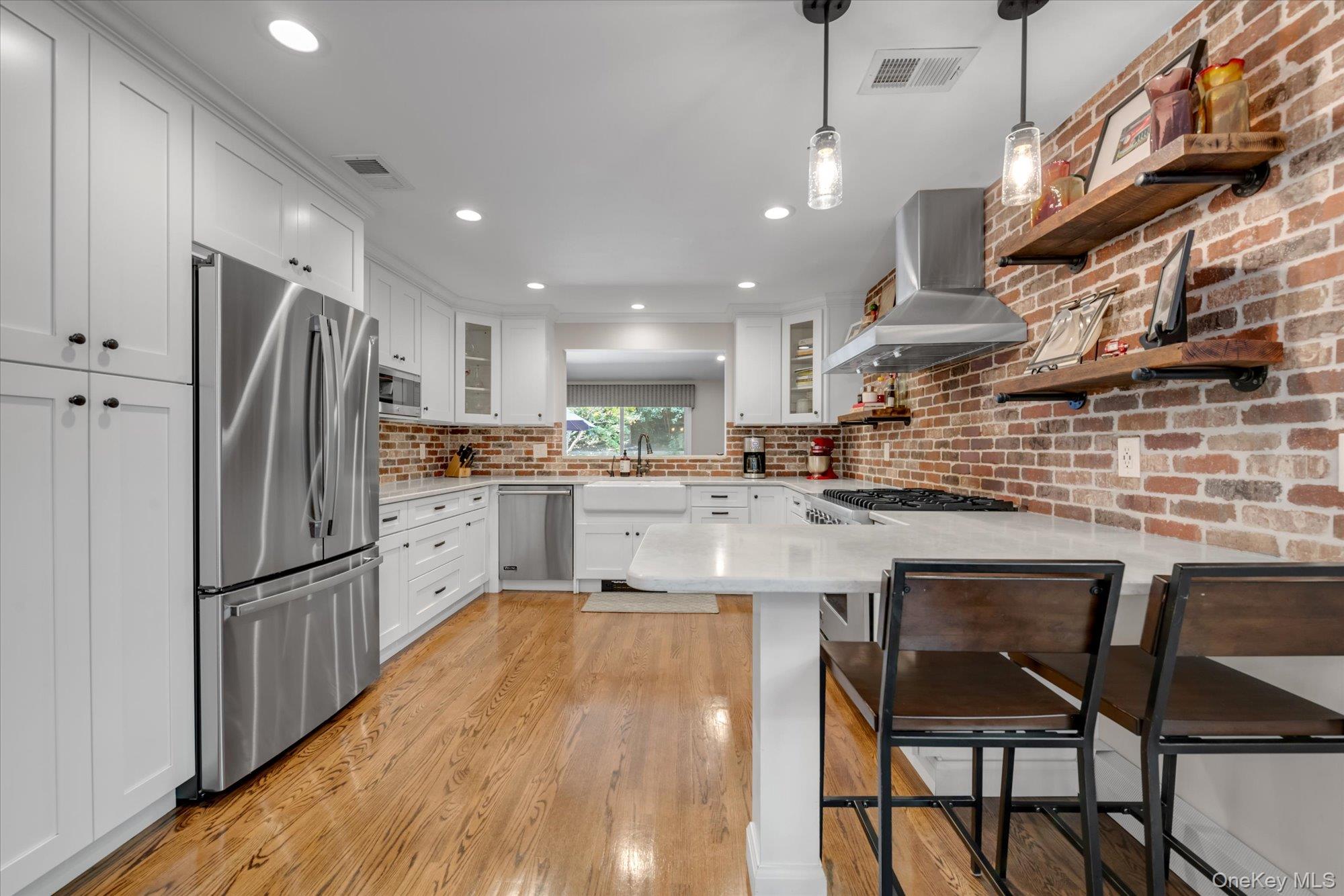 117 Soundview Drive