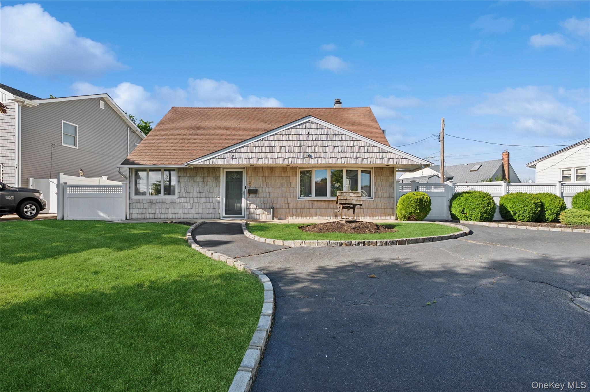 4 Dennis Lane